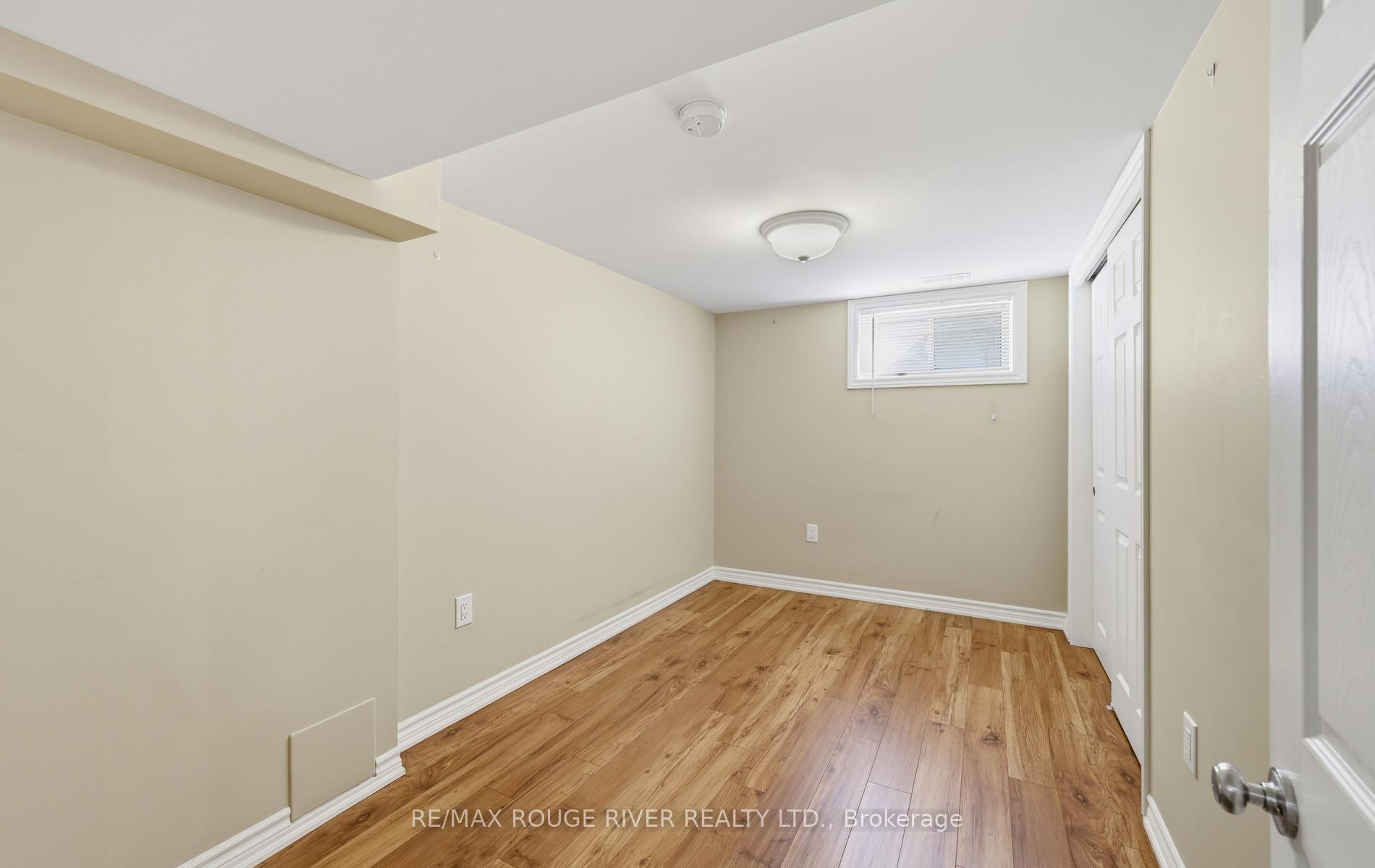Photo 33 of 517 Kent Street, Whitby, Downtown Whitby — HOMEH