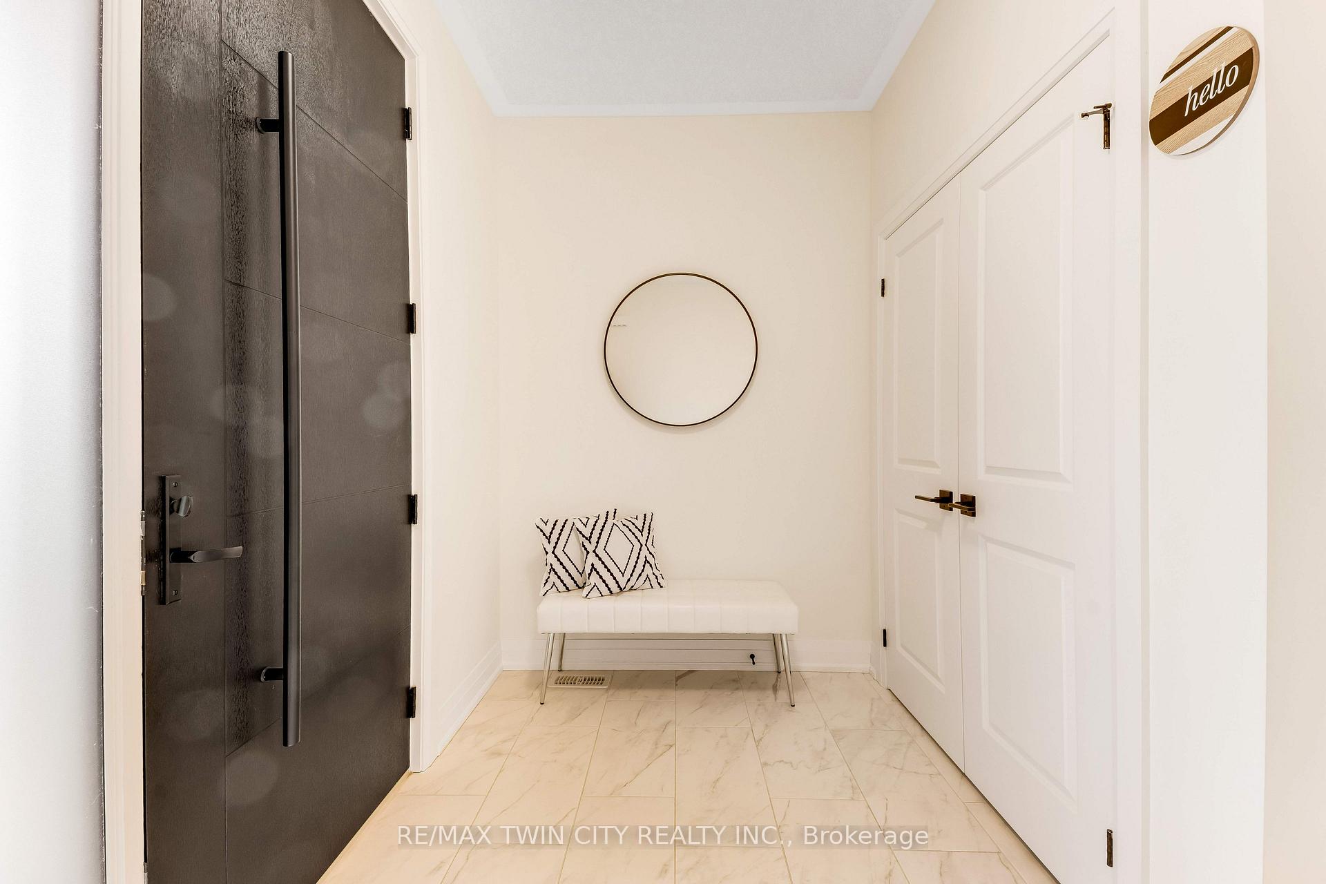 Photo 5 of 27 Jacob Detweiller Drive, Kitchener — HOMEH