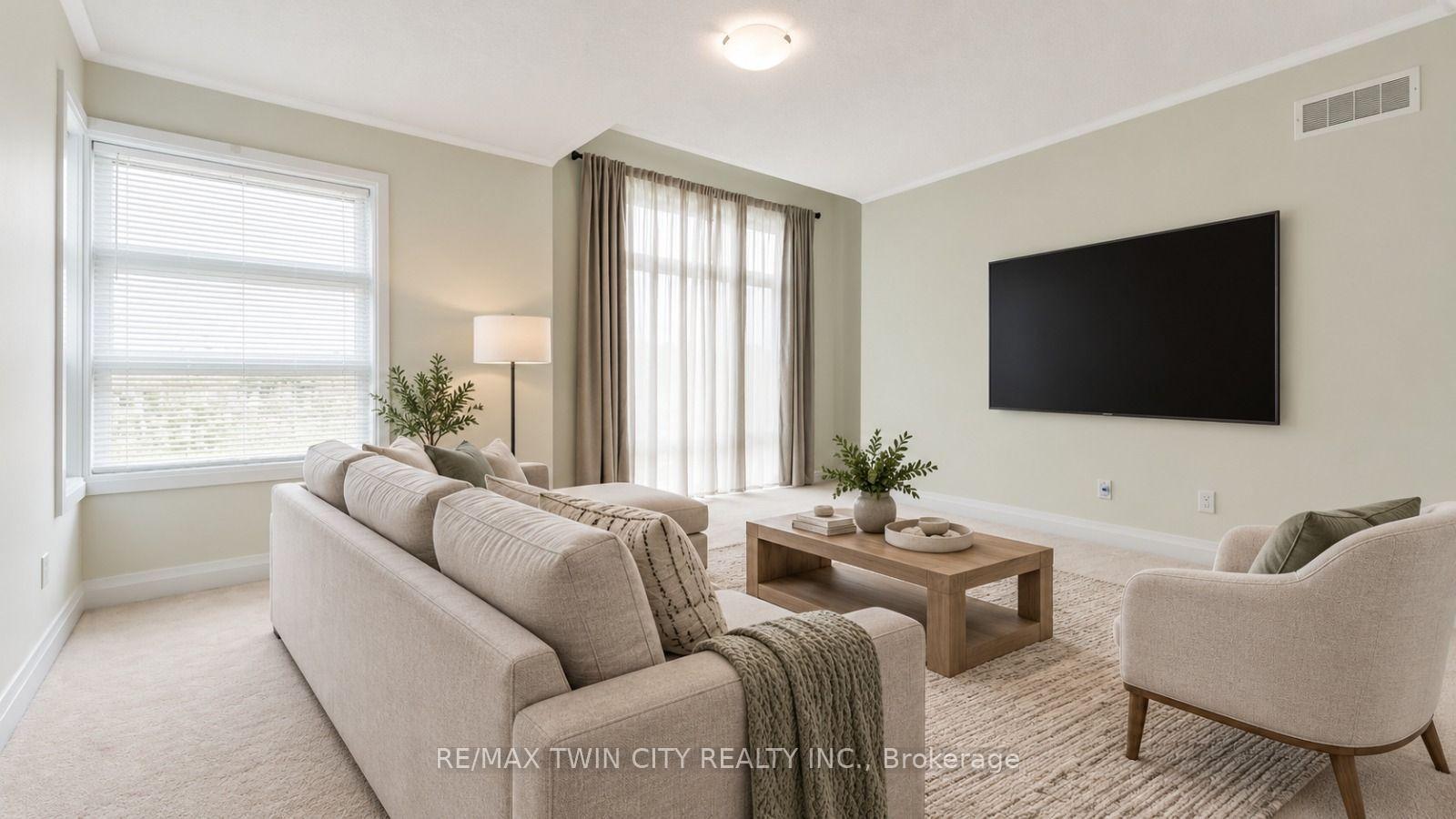 Photo 24 of 27 Jacob Detweiller Drive, Kitchener — HOMEH