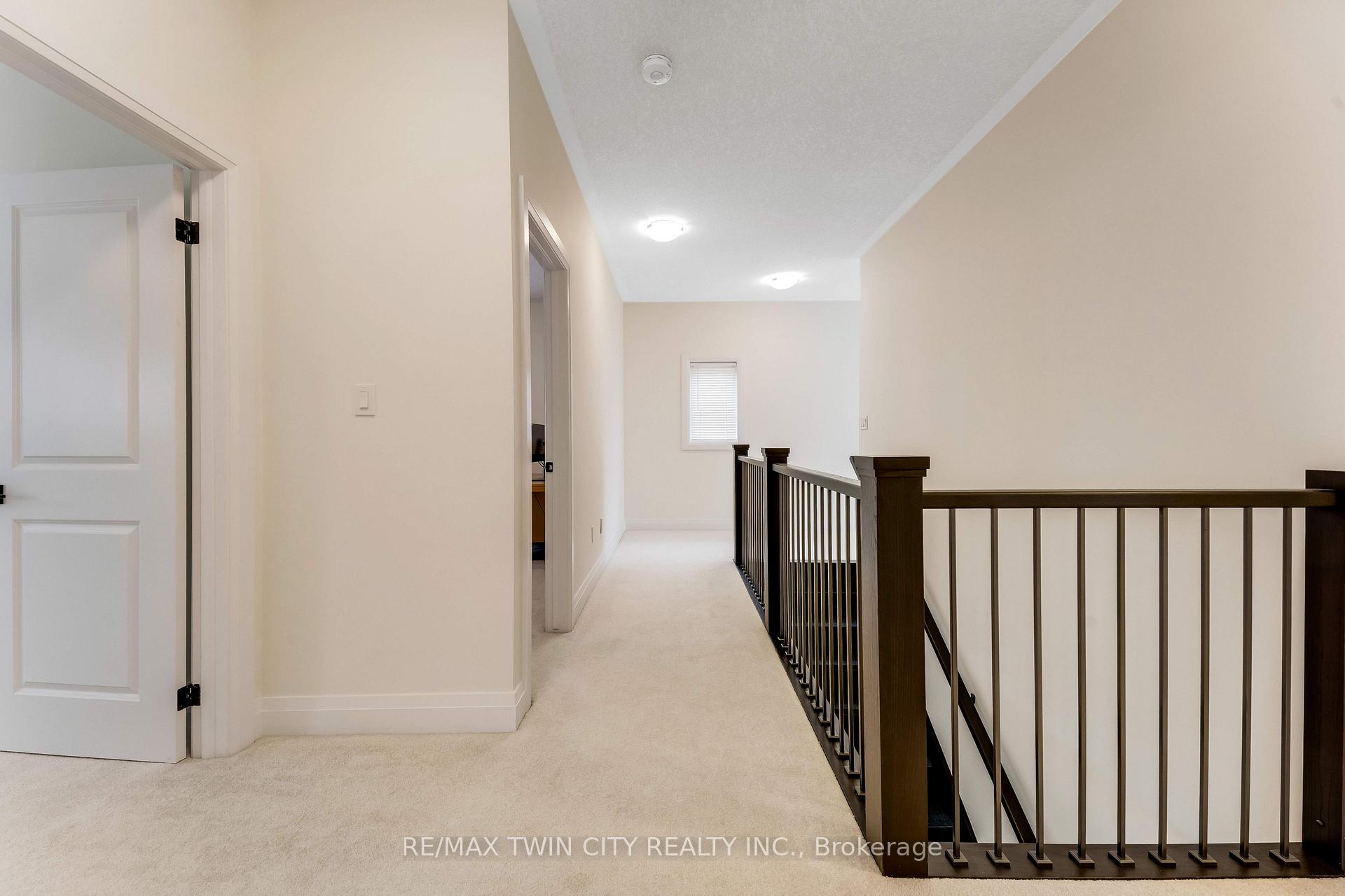 Photo 25 of 27 Jacob Detweiller Drive, Kitchener — HOMEH