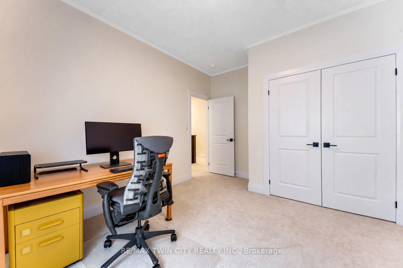 Photo 38 of 27 Jacob Detweiller Drive, Kitchener — HOMEH
