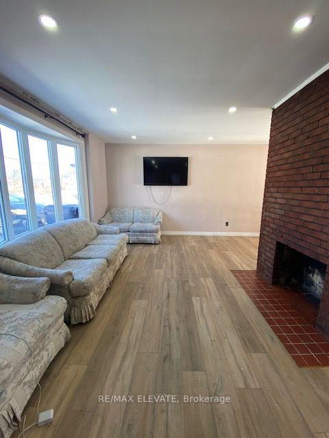 Photo 4 of 39 Cornwallis Drive, Scarborough, Dorset Park — HOMEH