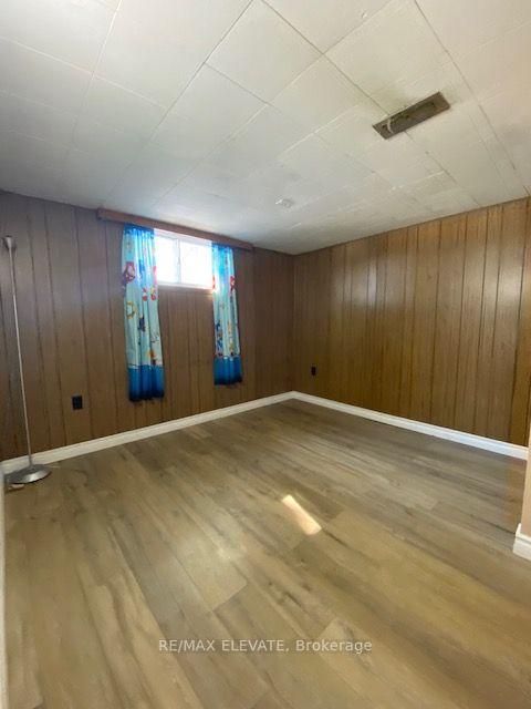 Photo 12 of 39 Cornwallis Drive, Scarborough, Dorset Park — HOMEH