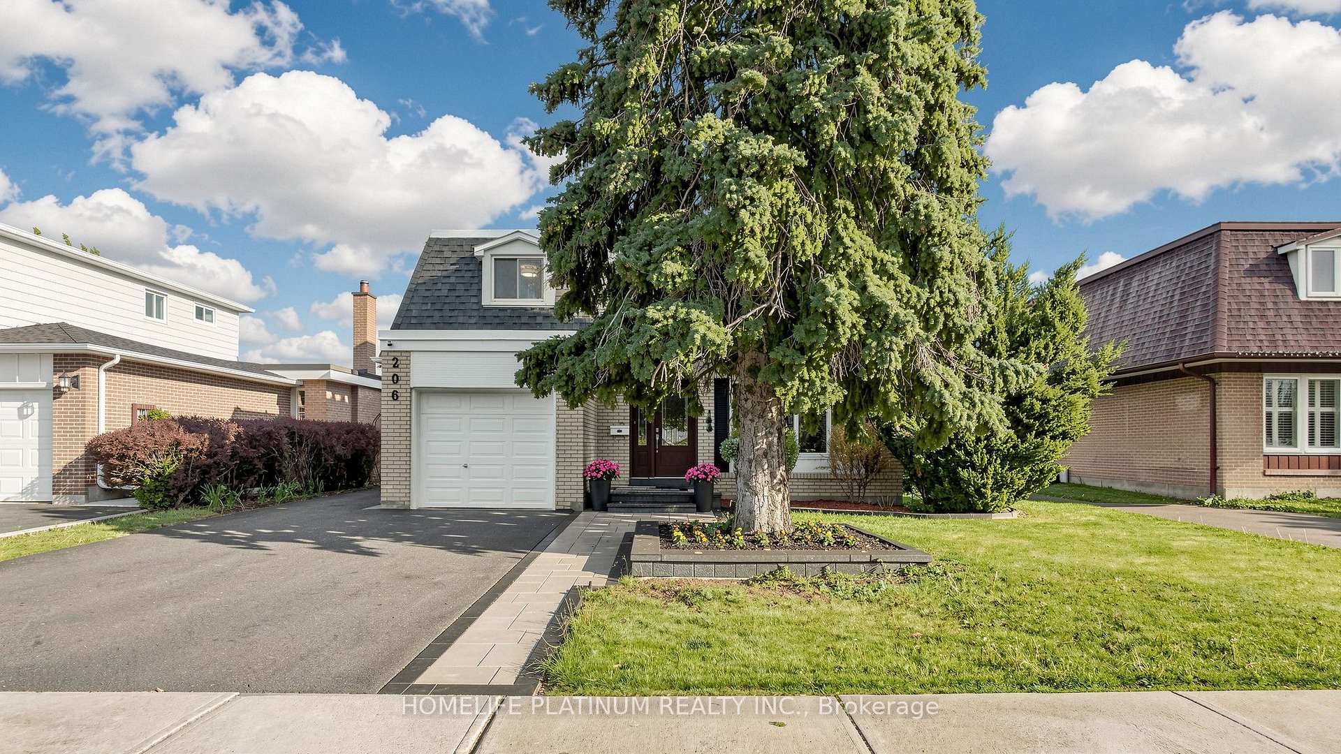 Photo 1 of 206 Mcmurchy Avenue S, Brampton, Brampton South — HOMEH