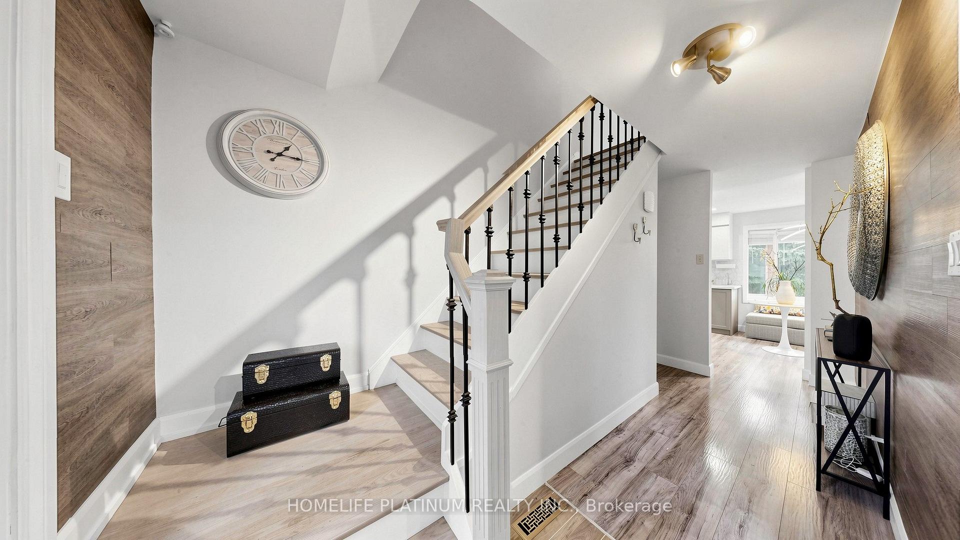 Photo 23 of 206 Mcmurchy Avenue S, Brampton, Brampton South — HOMEH