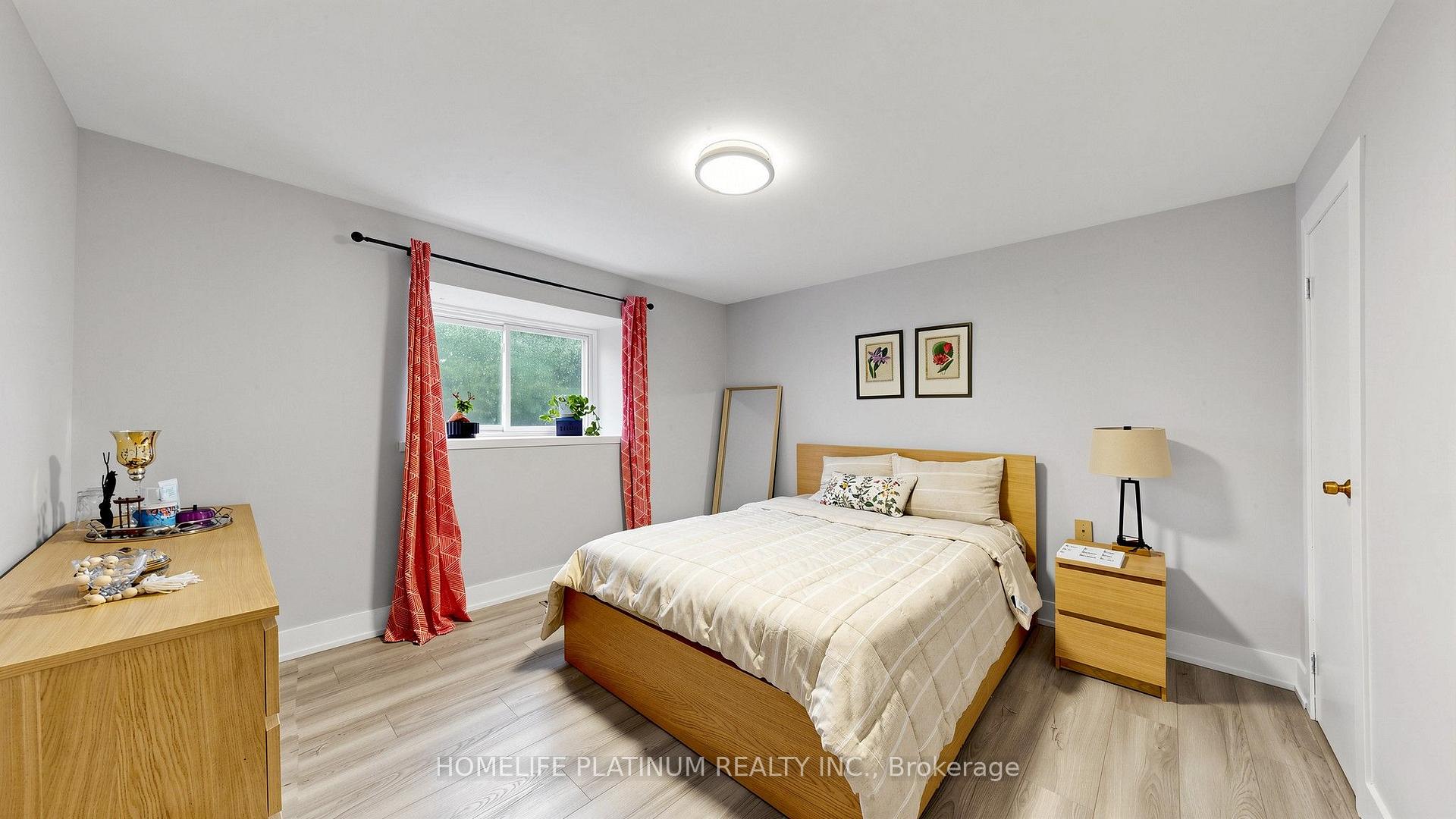 Photo 25 of 206 Mcmurchy Avenue S, Brampton, Brampton South — HOMEH