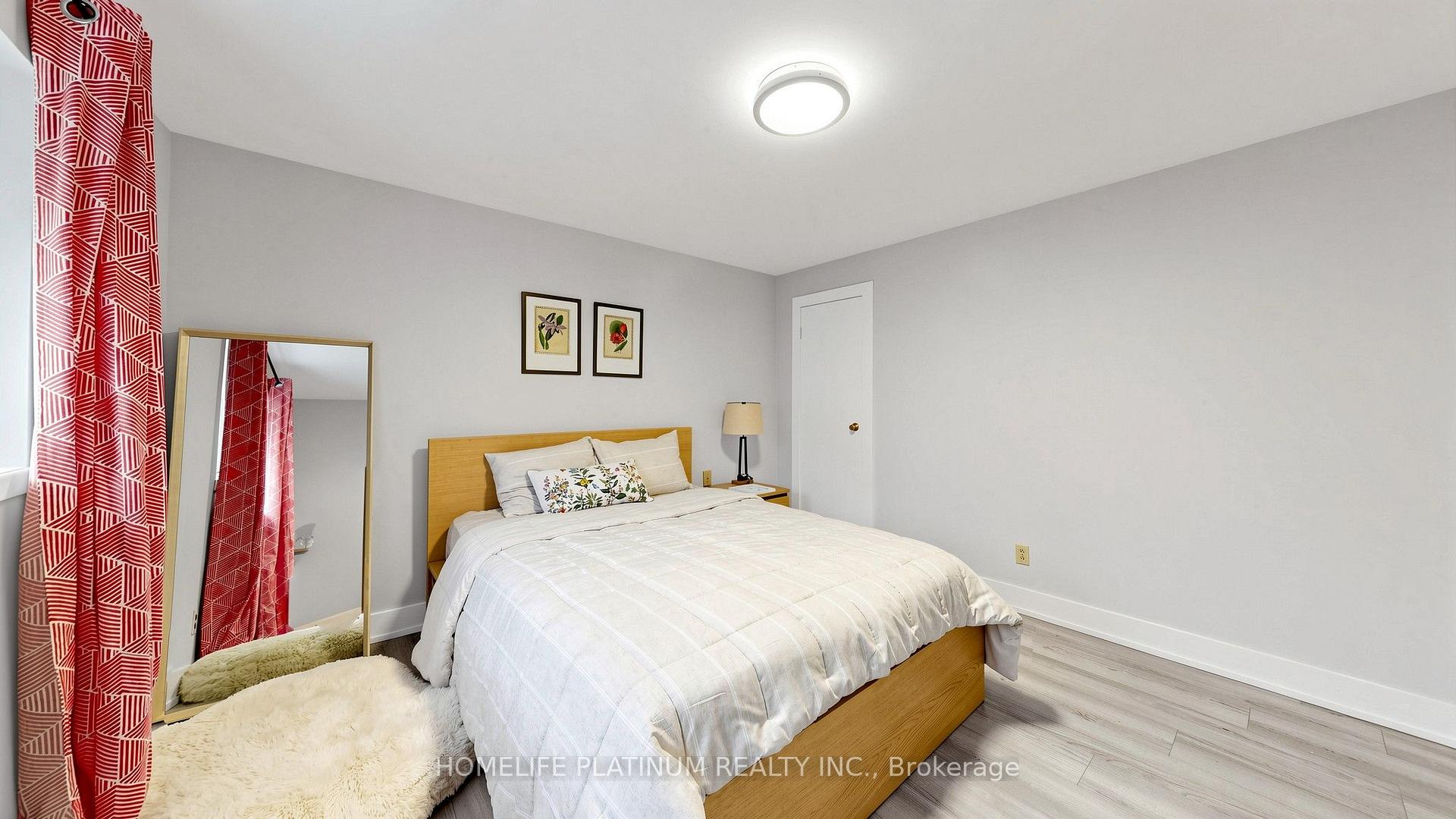Photo 26 of 206 Mcmurchy Avenue S, Brampton, Brampton South — HOMEH