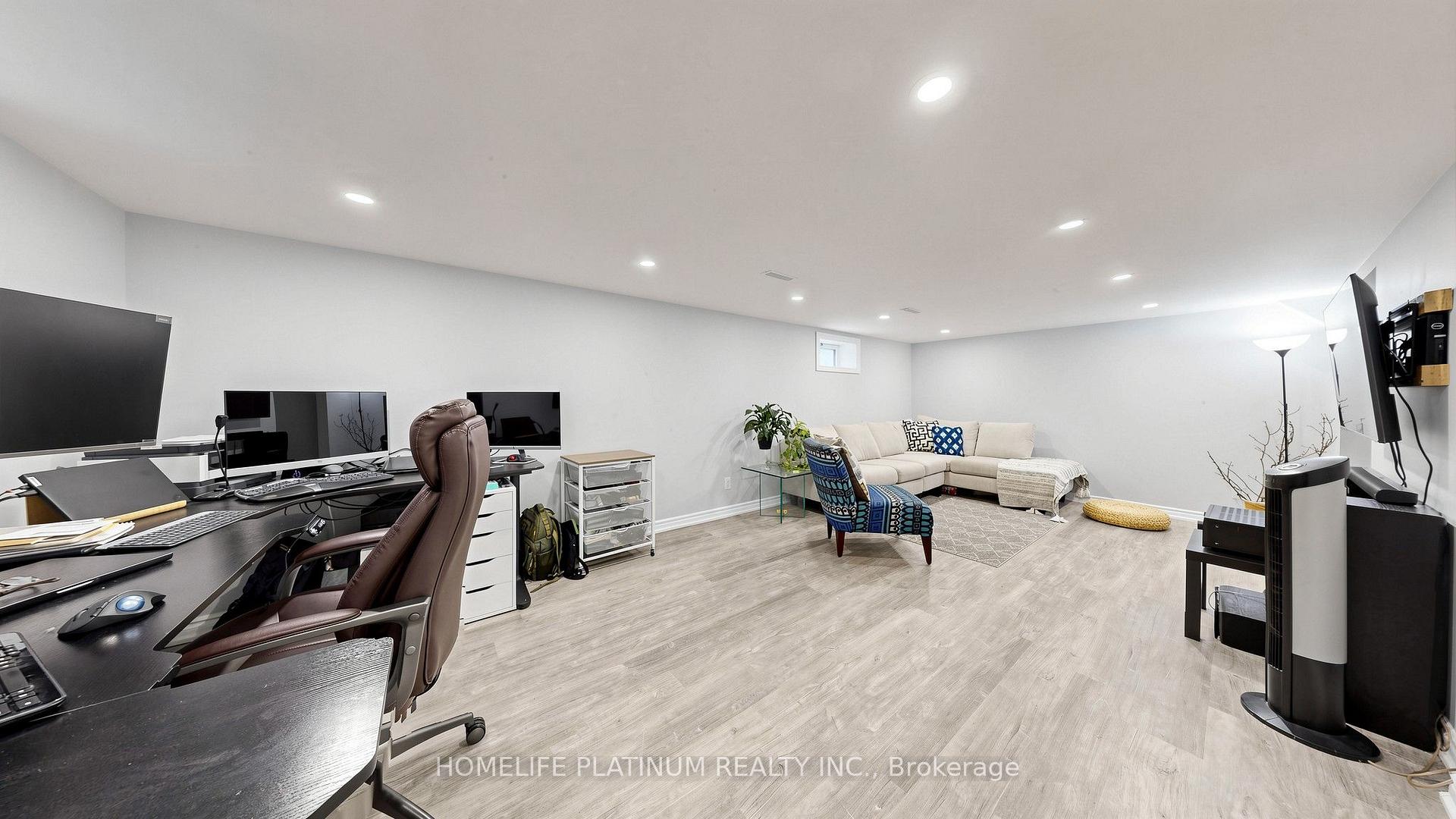 Photo 41 of 206 Mcmurchy Avenue S, Brampton, Brampton South — HOMEH
