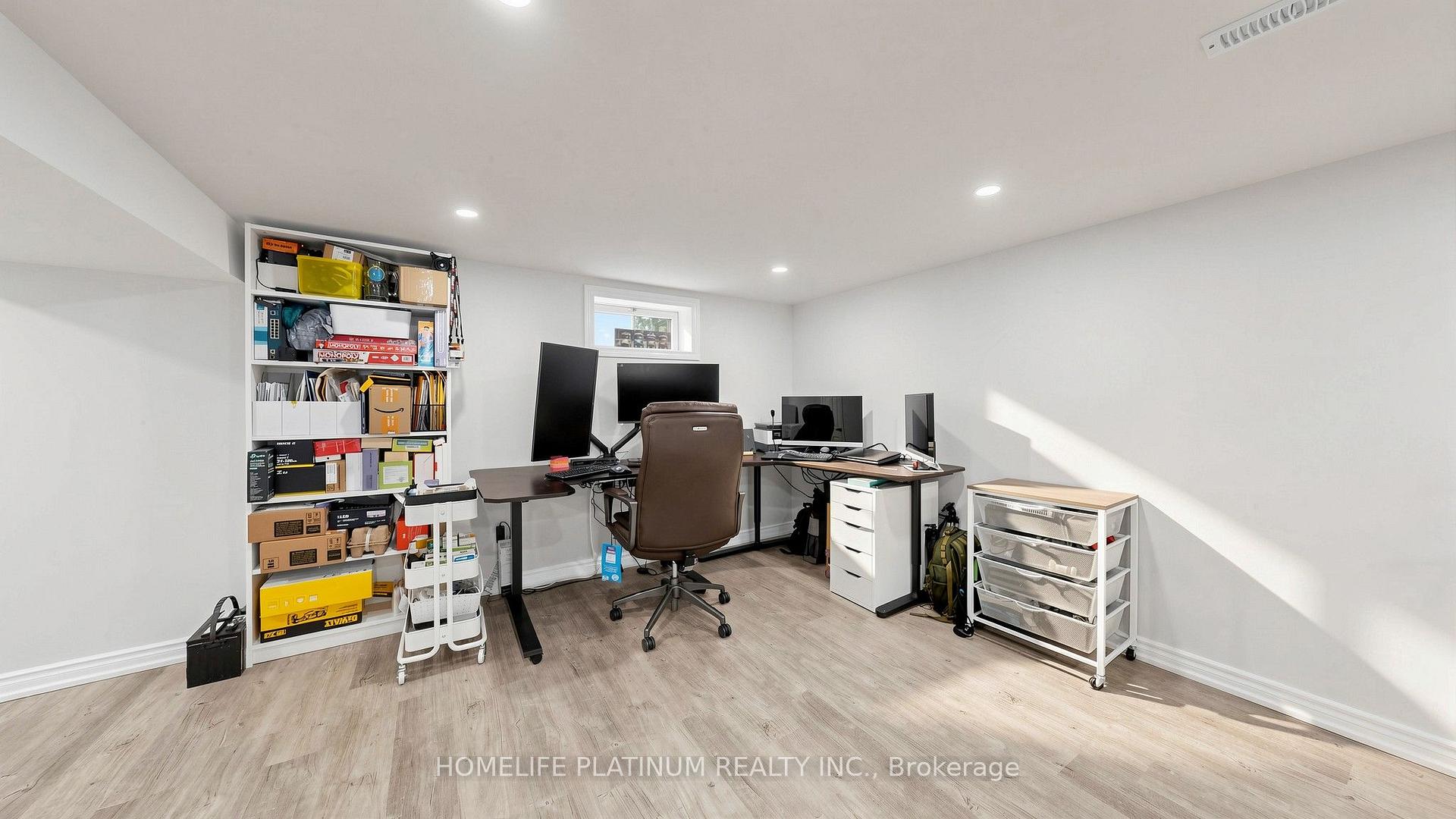 Photo 42 of 206 Mcmurchy Avenue S, Brampton, Brampton South — HOMEH