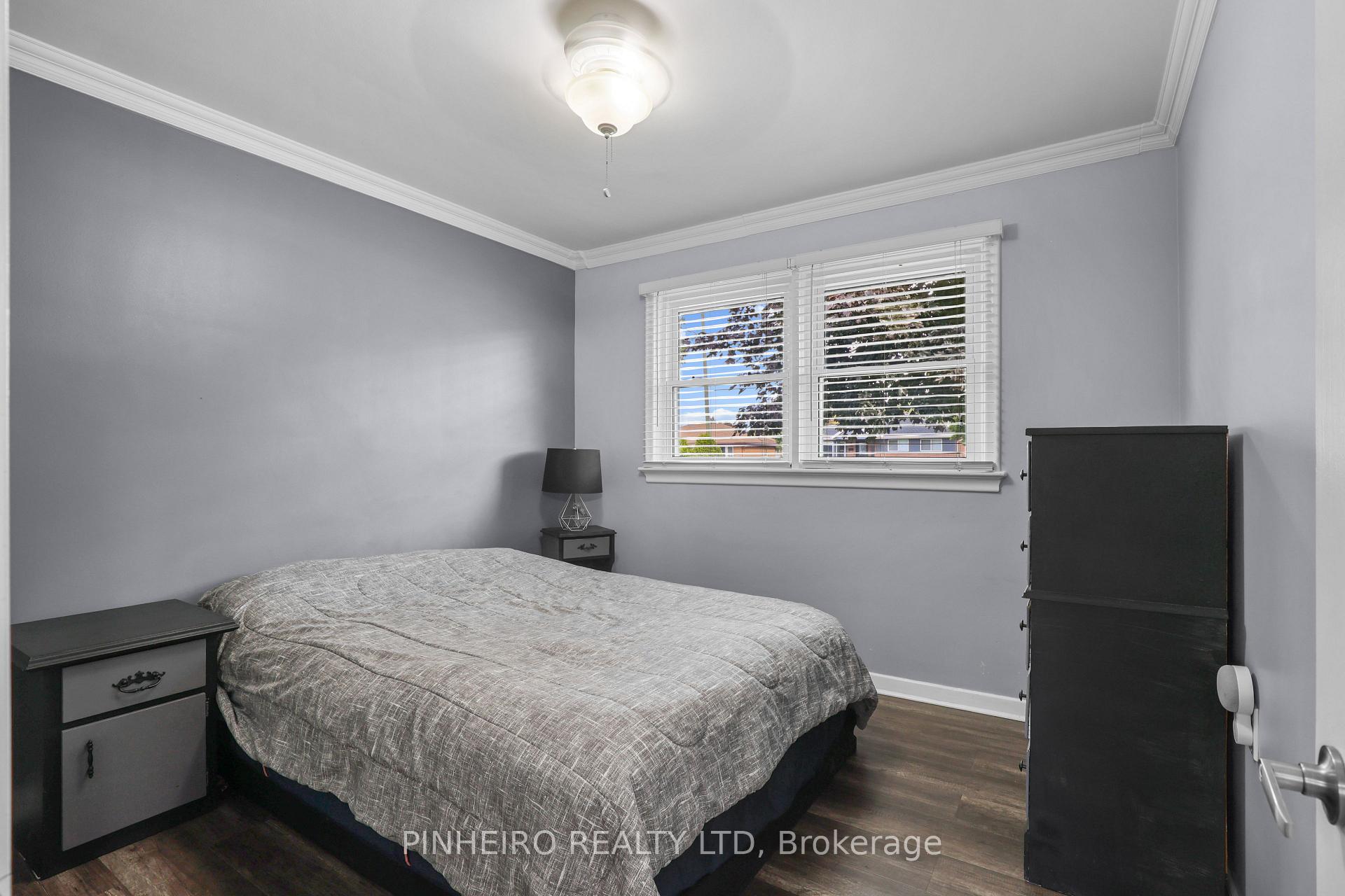 Photo 14 of 1811 Whitehall Drive, London, East H — HOMEH