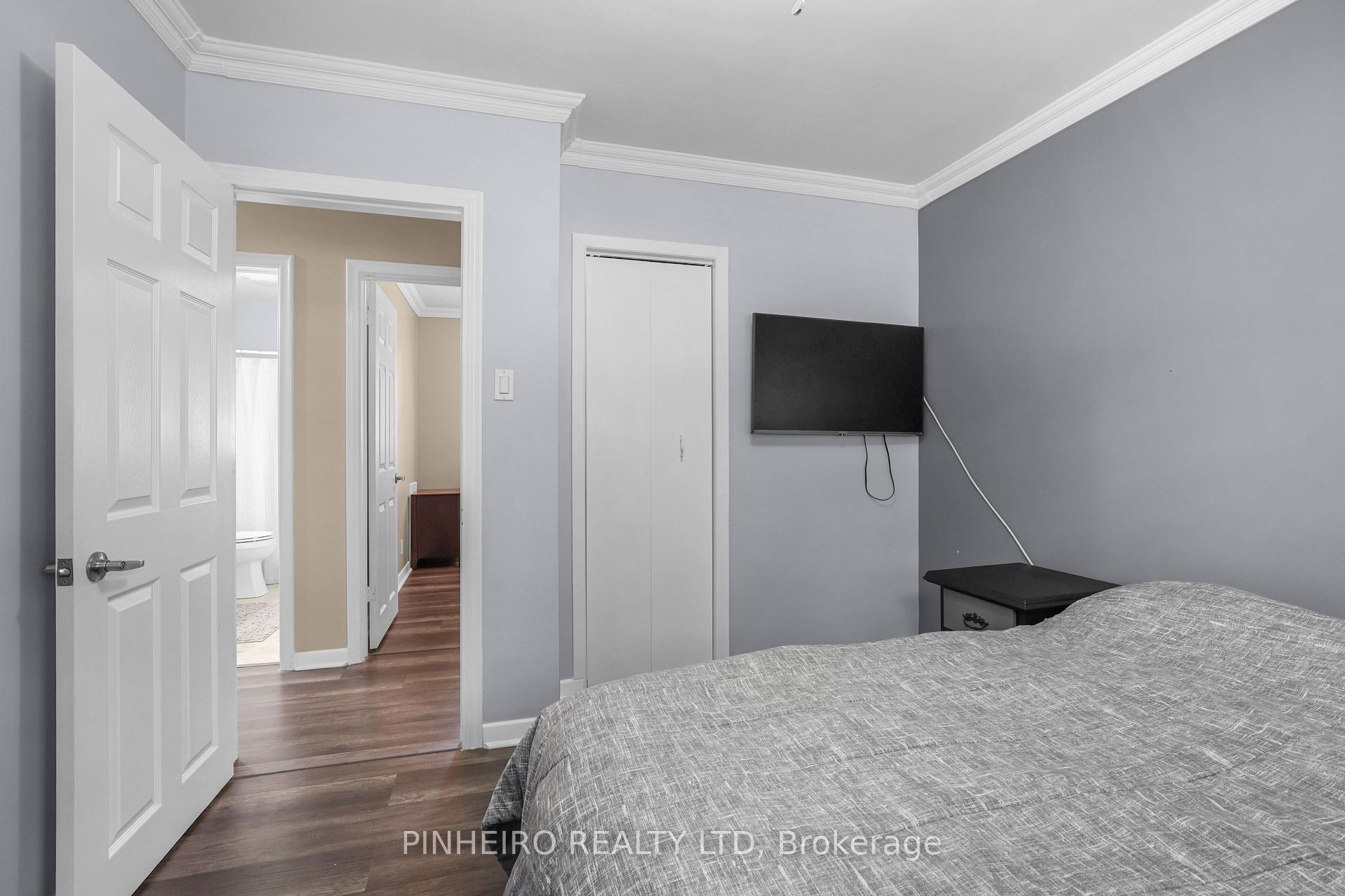 Photo 15 of 1811 Whitehall Drive, London, East H — HOMEH