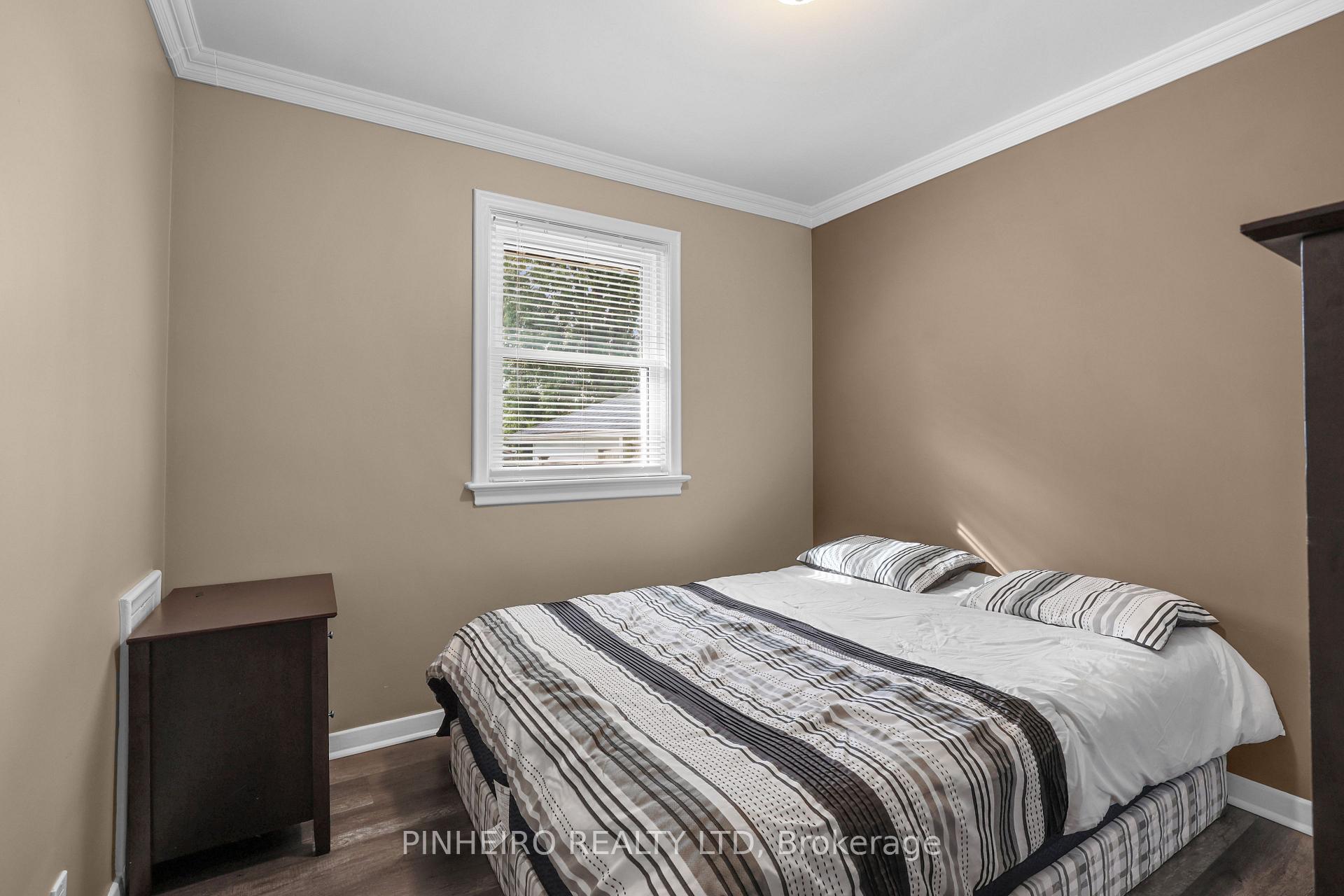 Photo 17 of 1811 Whitehall Drive, London, East H — HOMEH