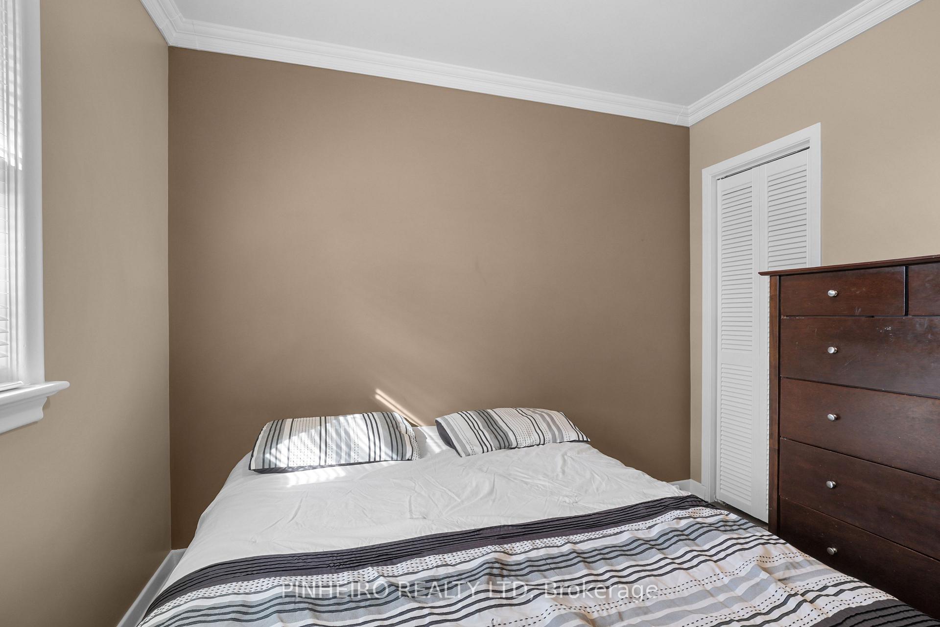 Photo 18 of 1811 Whitehall Drive, London, East H — HOMEH