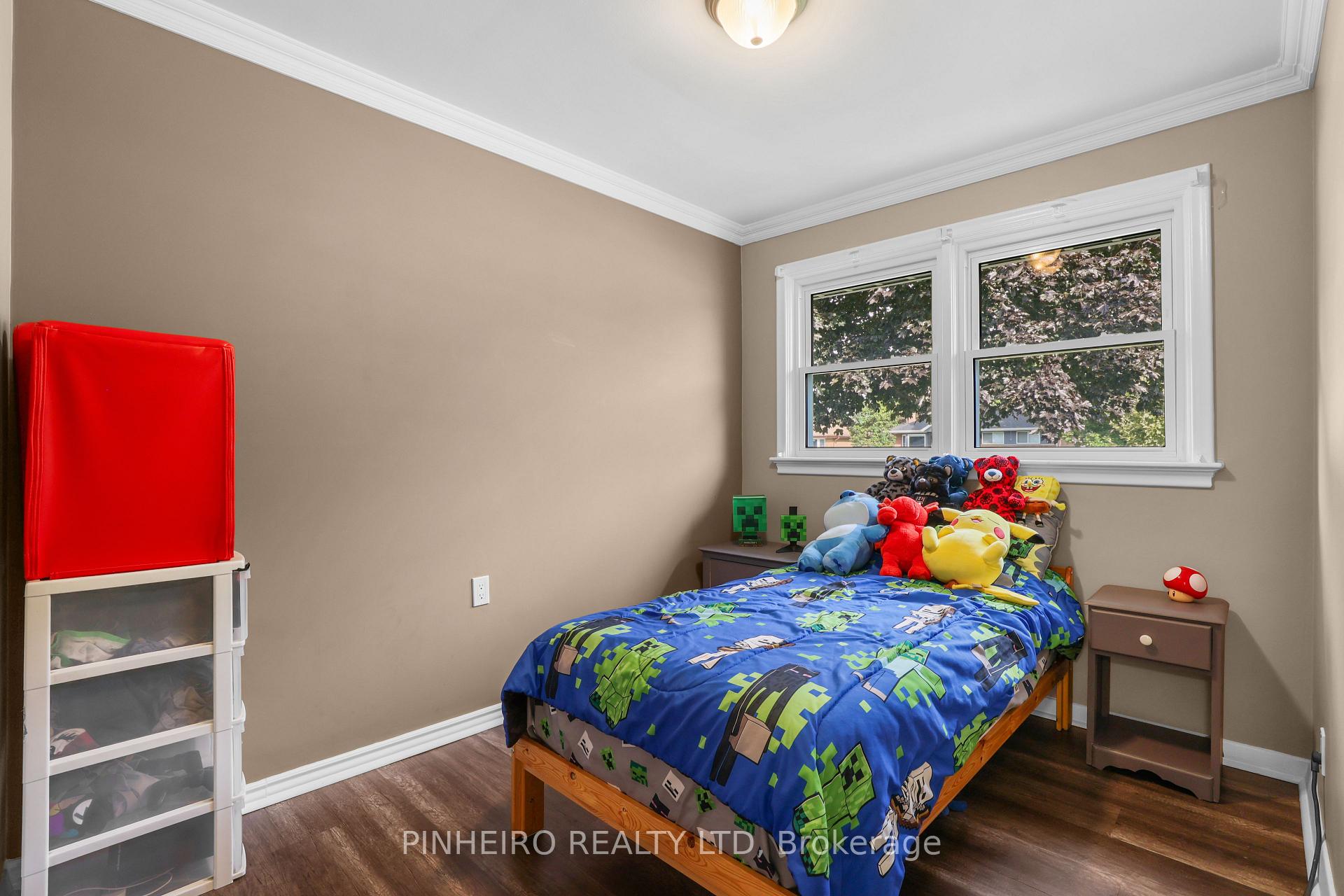 Photo 20 of 1811 Whitehall Drive, London, East H — HOMEH