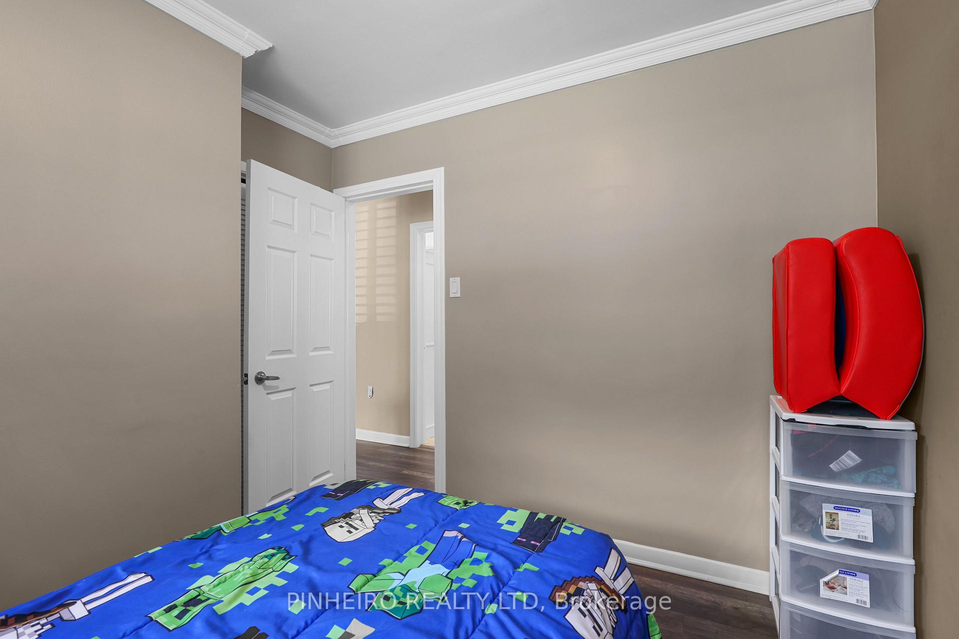 Photo 21 of 1811 Whitehall Drive, London, East H — HOMEH