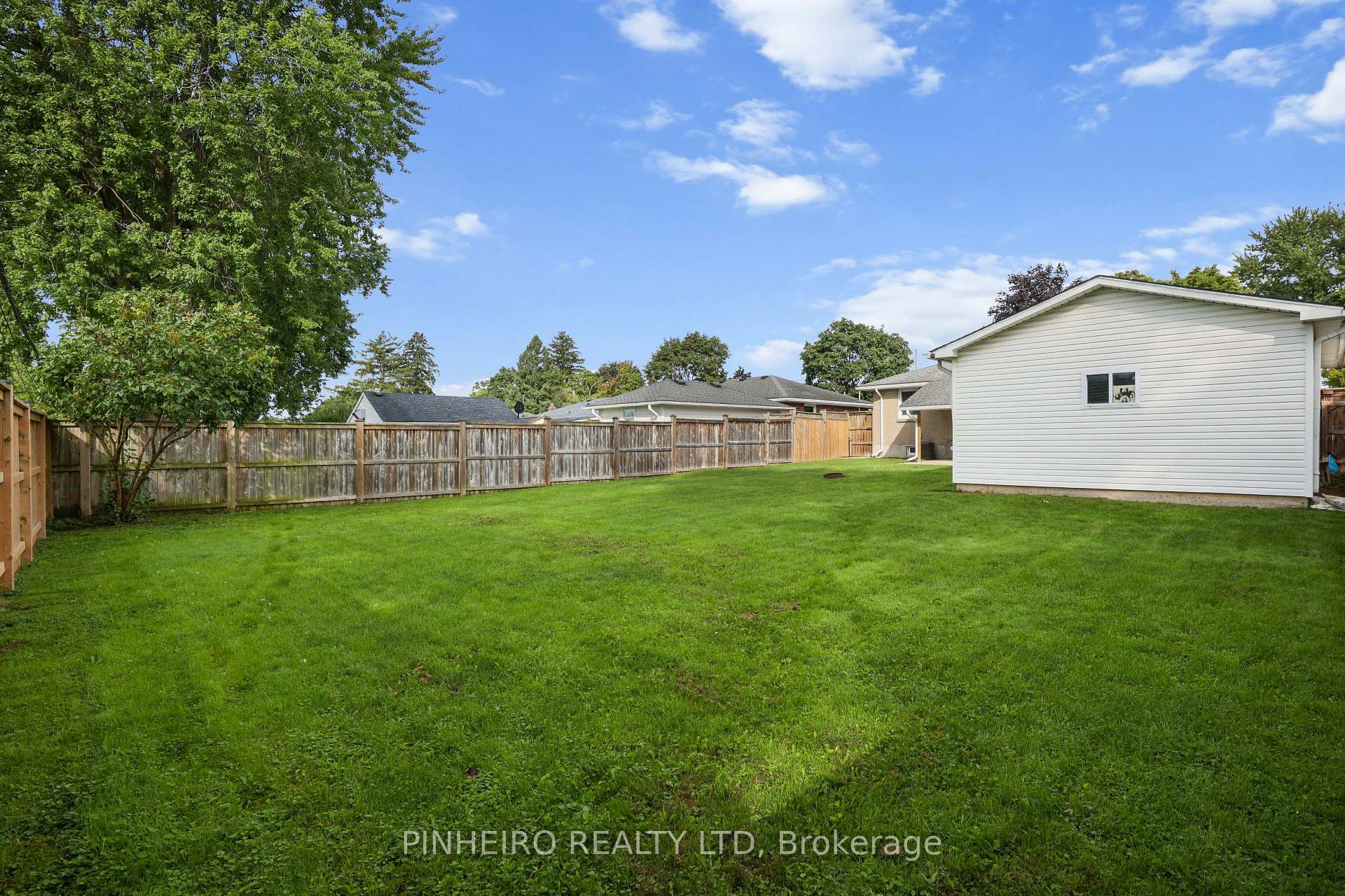 Photo 39 of 1811 Whitehall Drive, London, East H — HOMEH