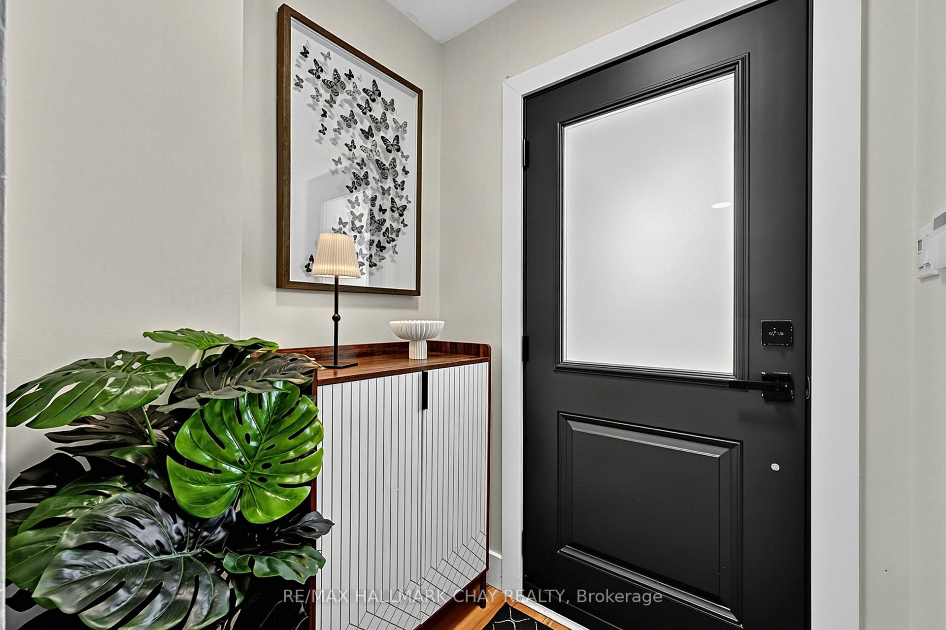 Photo 3 of 16 Buggs Gate, Barrie, Georgian Drive — HOMEH