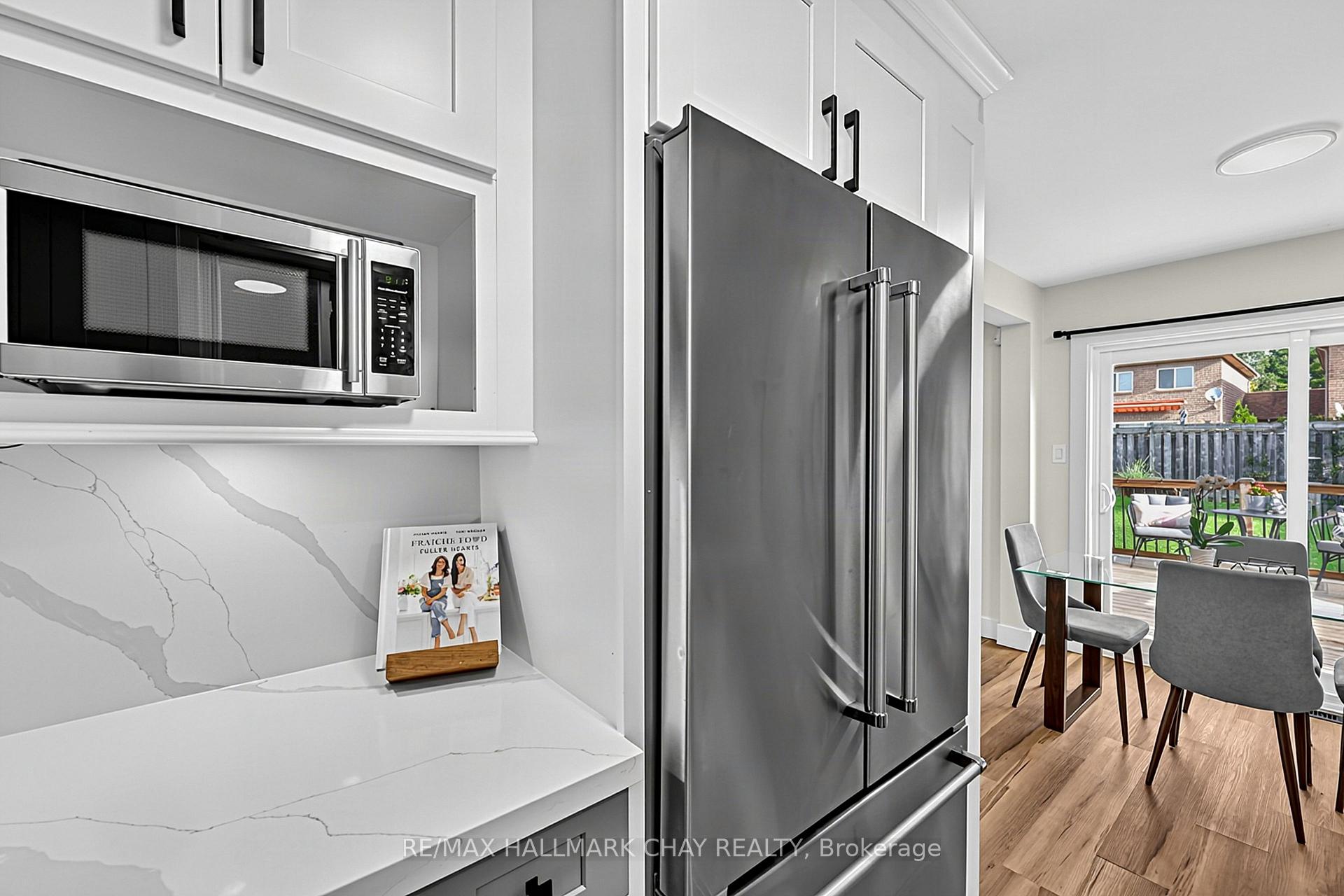 Photo 10 of 16 Buggs Gate, Barrie, Georgian Drive — HOMEH