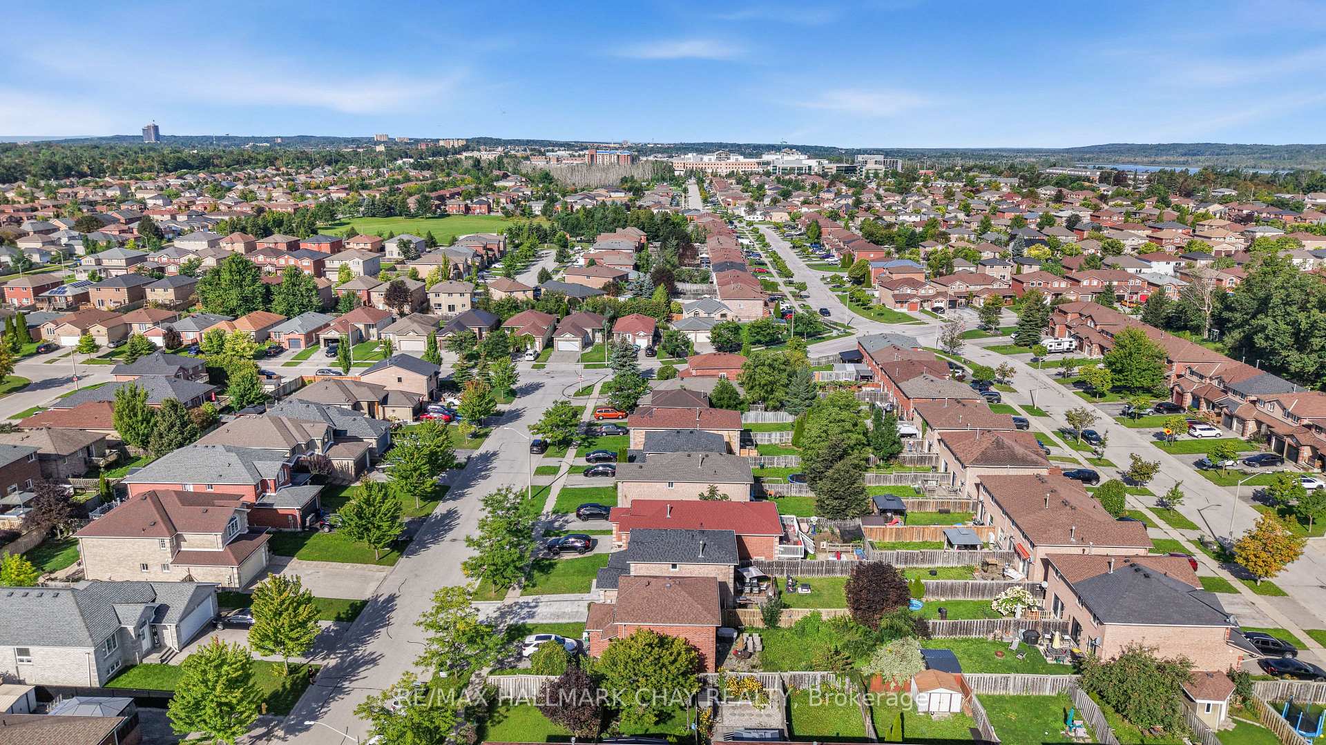 Photo 25 of 16 Buggs Gate, Barrie, Georgian Drive — HOMEH