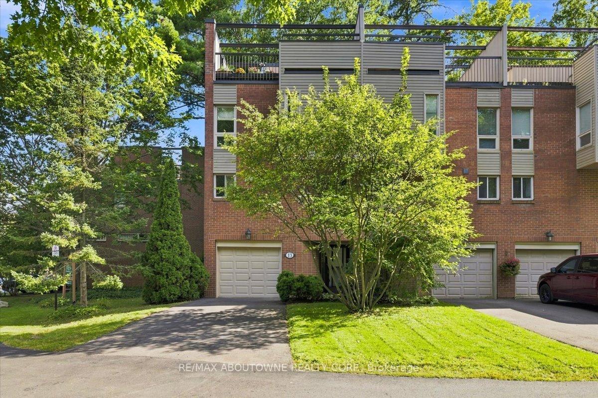 Front of Unit 13, 1250 Marlborough Court