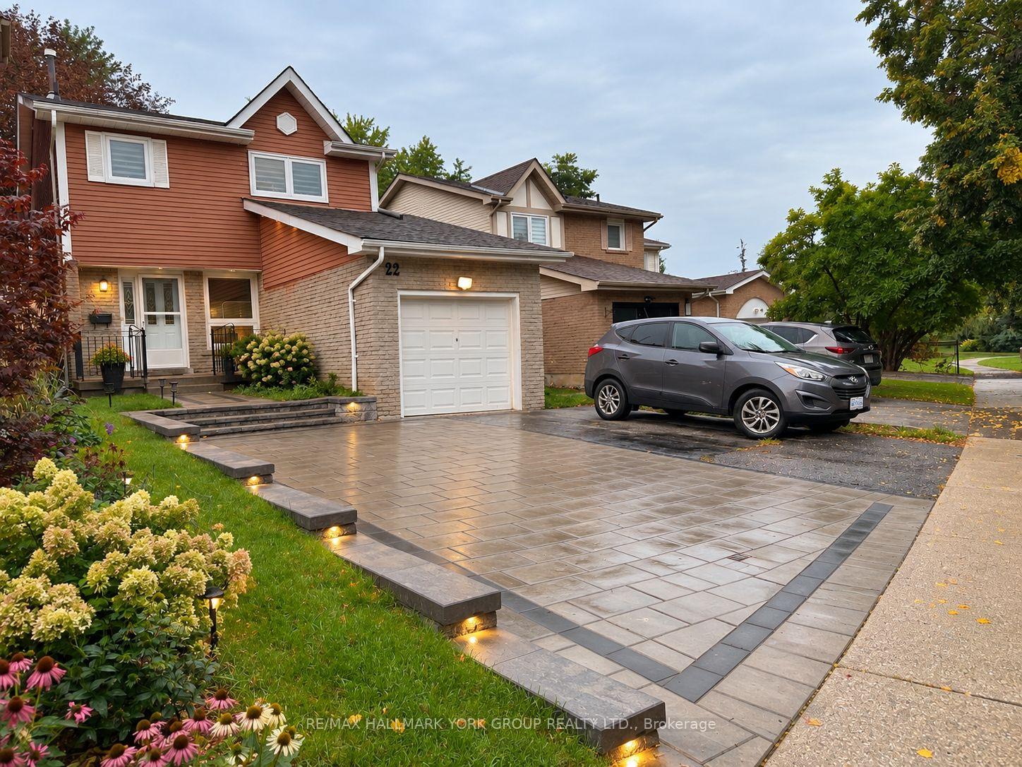 Photo 1 of Unit Studio, 22 Thorne Lane, Markham, Aileen-Willowbrook — HOMEH
