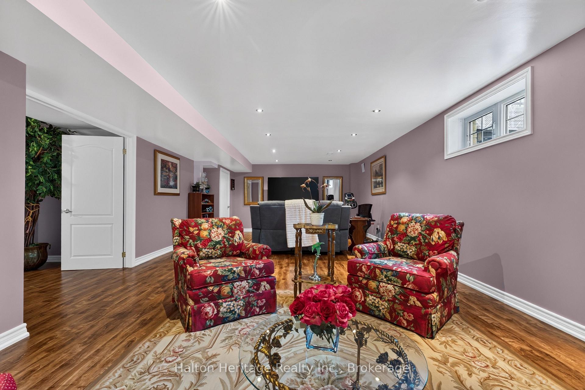 Photo 32 of 360 Holmes Crescent, Milton, Scott — HOMEH