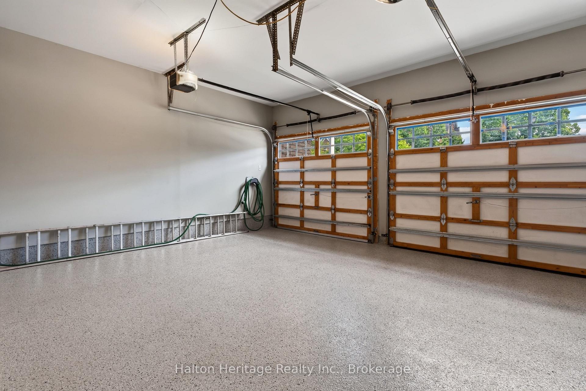 Photo 34 of 360 Holmes Crescent, Milton, Scott — HOMEH