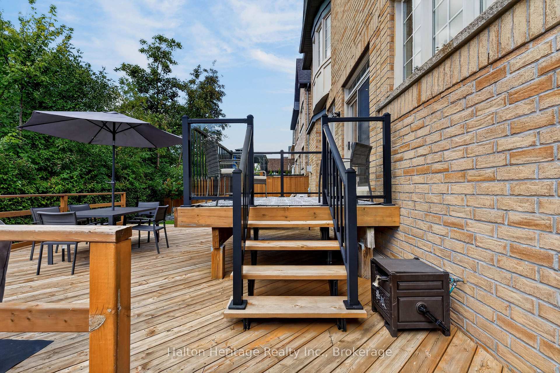 Photo 36 of 360 Holmes Crescent, Milton, Scott — HOMEH