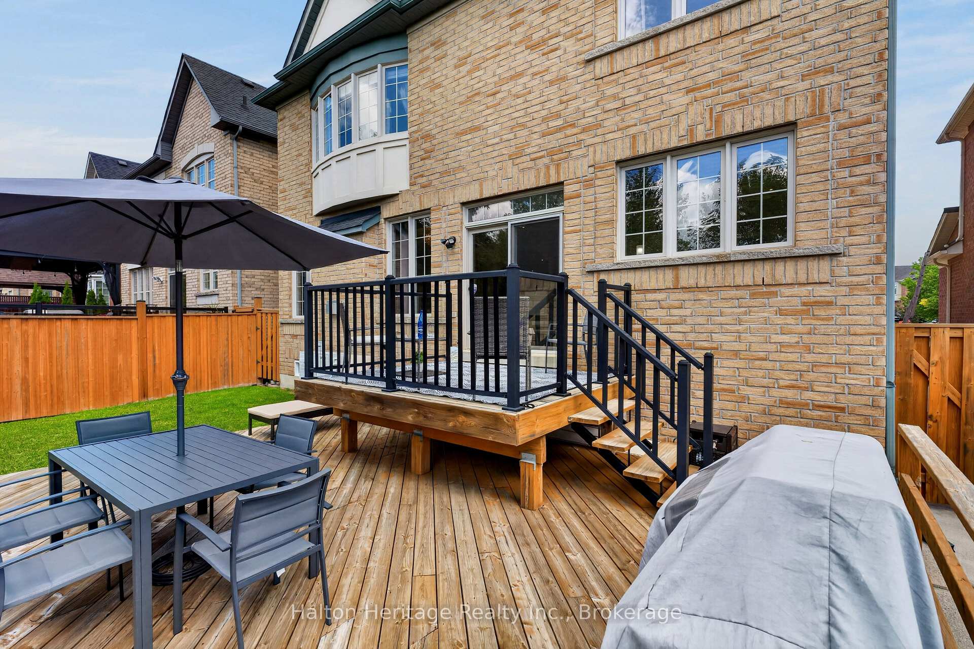 Photo 37 of 360 Holmes Crescent, Milton, Scott — HOMEH