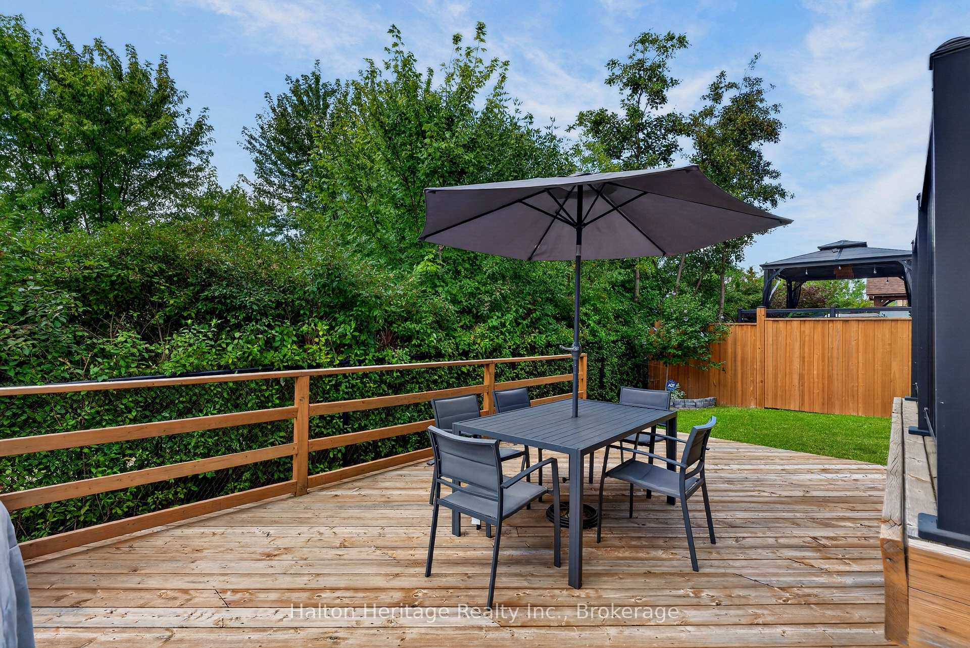 Photo 40 of 360 Holmes Crescent, Milton, Scott — HOMEH