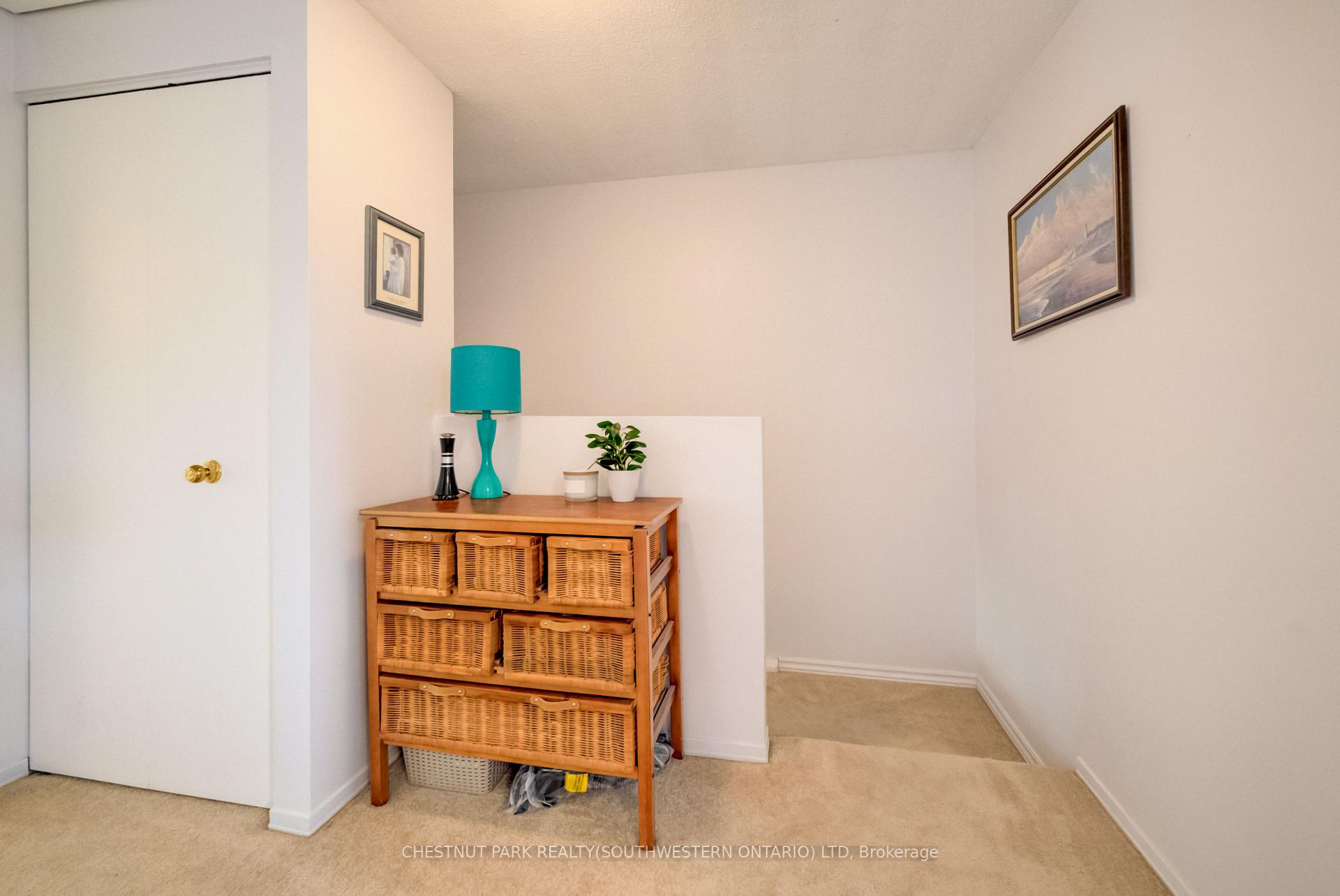 Photo 17 of Unit 11, 210 Highland Crescent, Kitchener, Victoria Hills — HOMEH