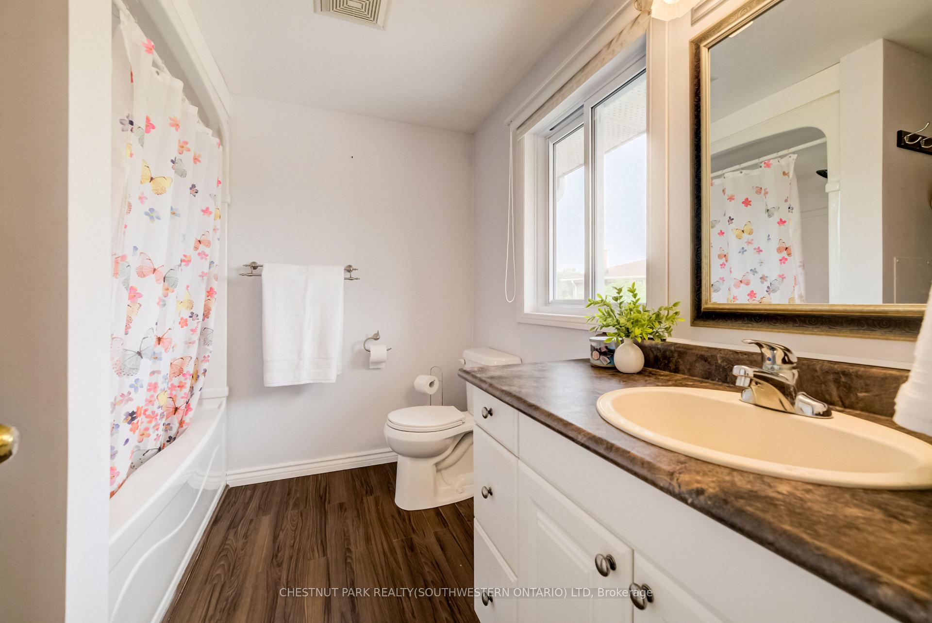 Photo 24 of Unit 11, 210 Highland Crescent, Kitchener, Victoria Hills — HOMEH