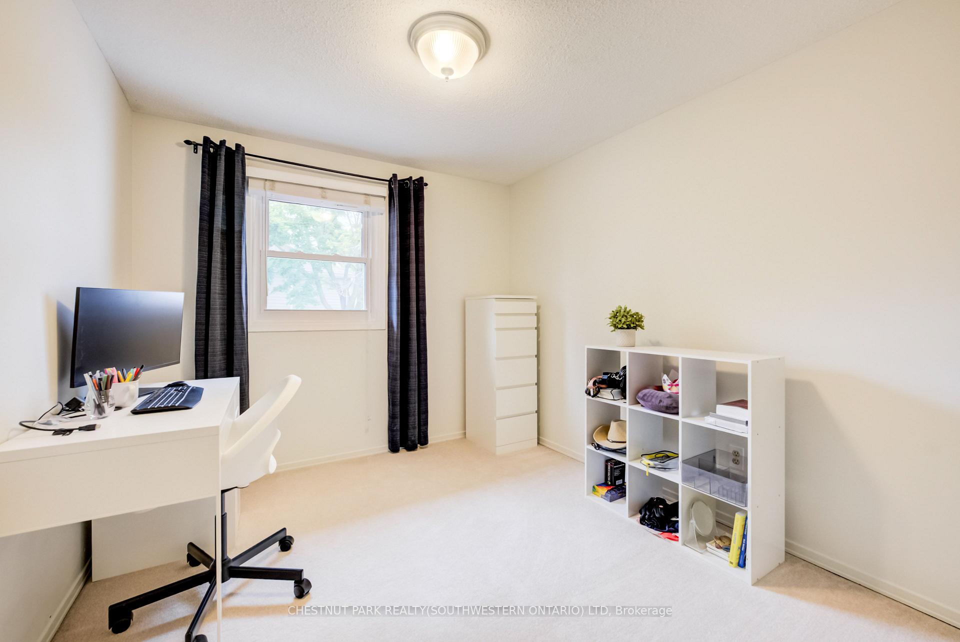 Photo 26 of Unit 11, 210 Highland Crescent, Kitchener, Victoria Hills — HOMEH