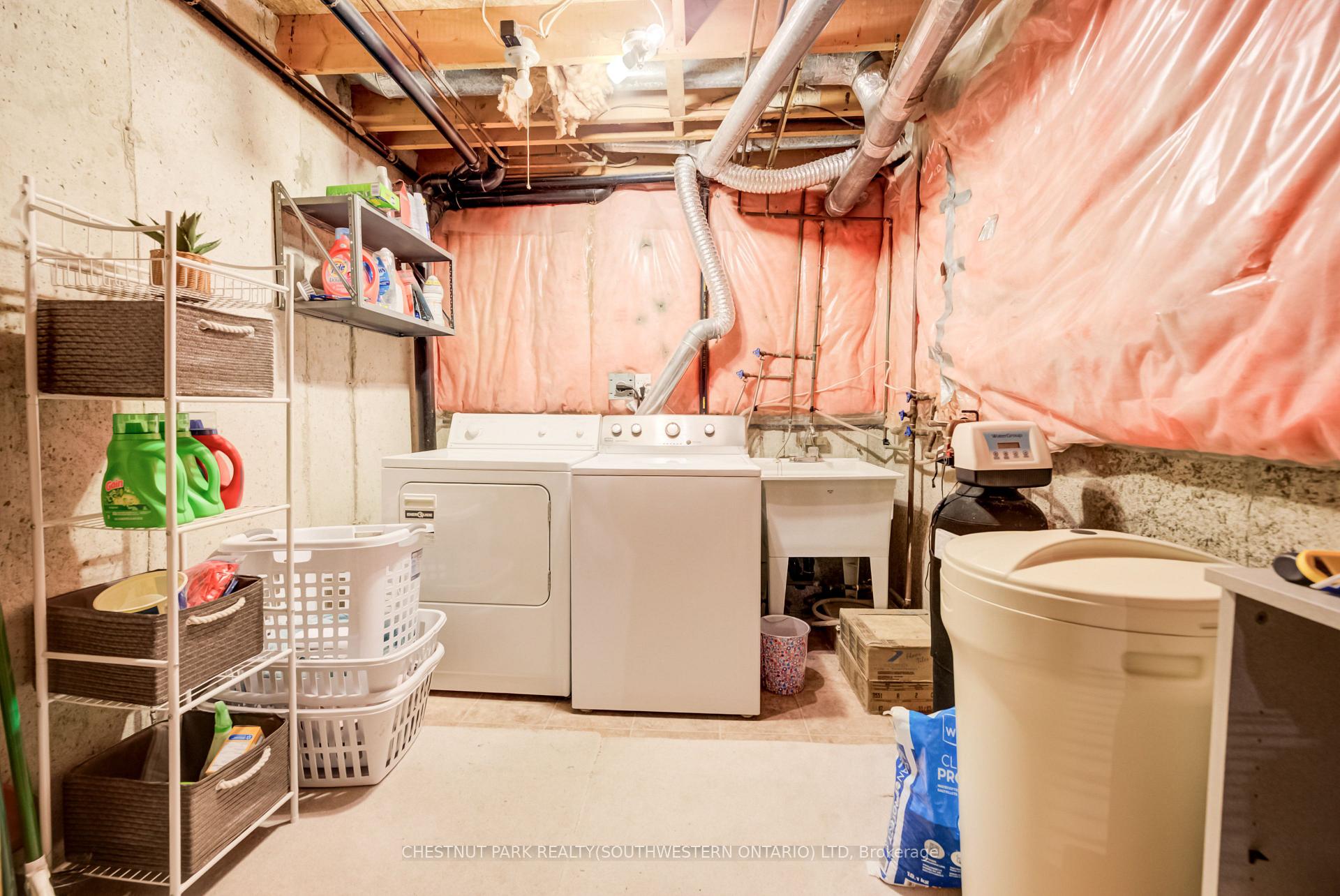 Photo 30 of Unit 11, 210 Highland Crescent, Kitchener, Victoria Hills — HOMEH