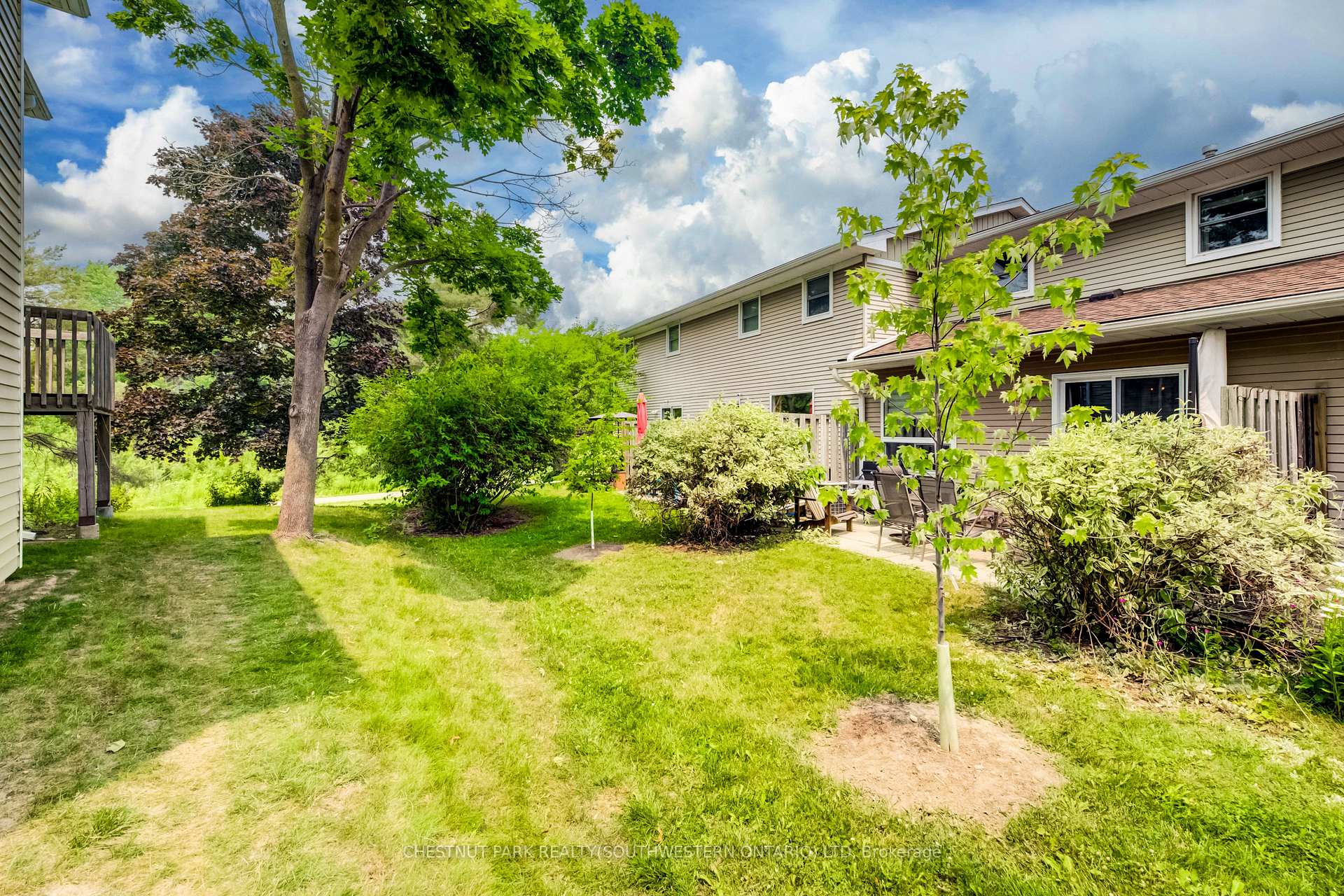 Photo 34 of Unit 11, 210 Highland Crescent, Kitchener, Victoria Hills — HOMEH