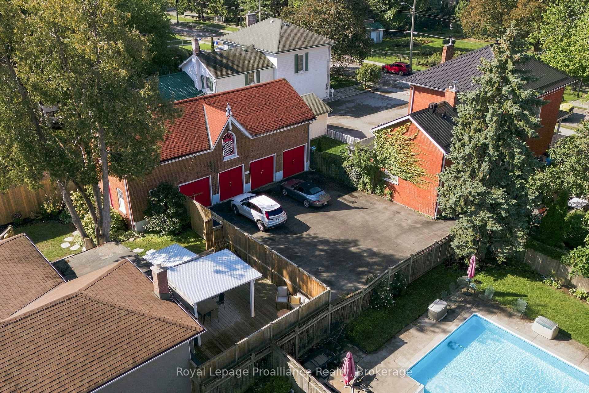 Photo 31 of 220 Charles Street, Belleville, Belleville Ward — HOMEH