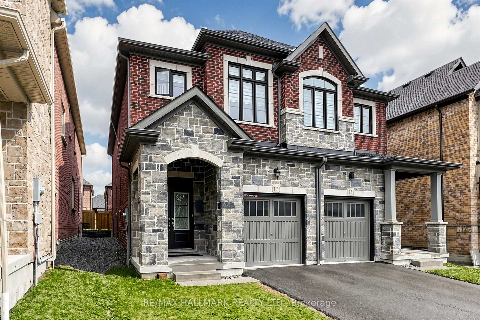 Photo 2 of 17 Closson Drive, Whitby, Rural Whitby — HOMEH