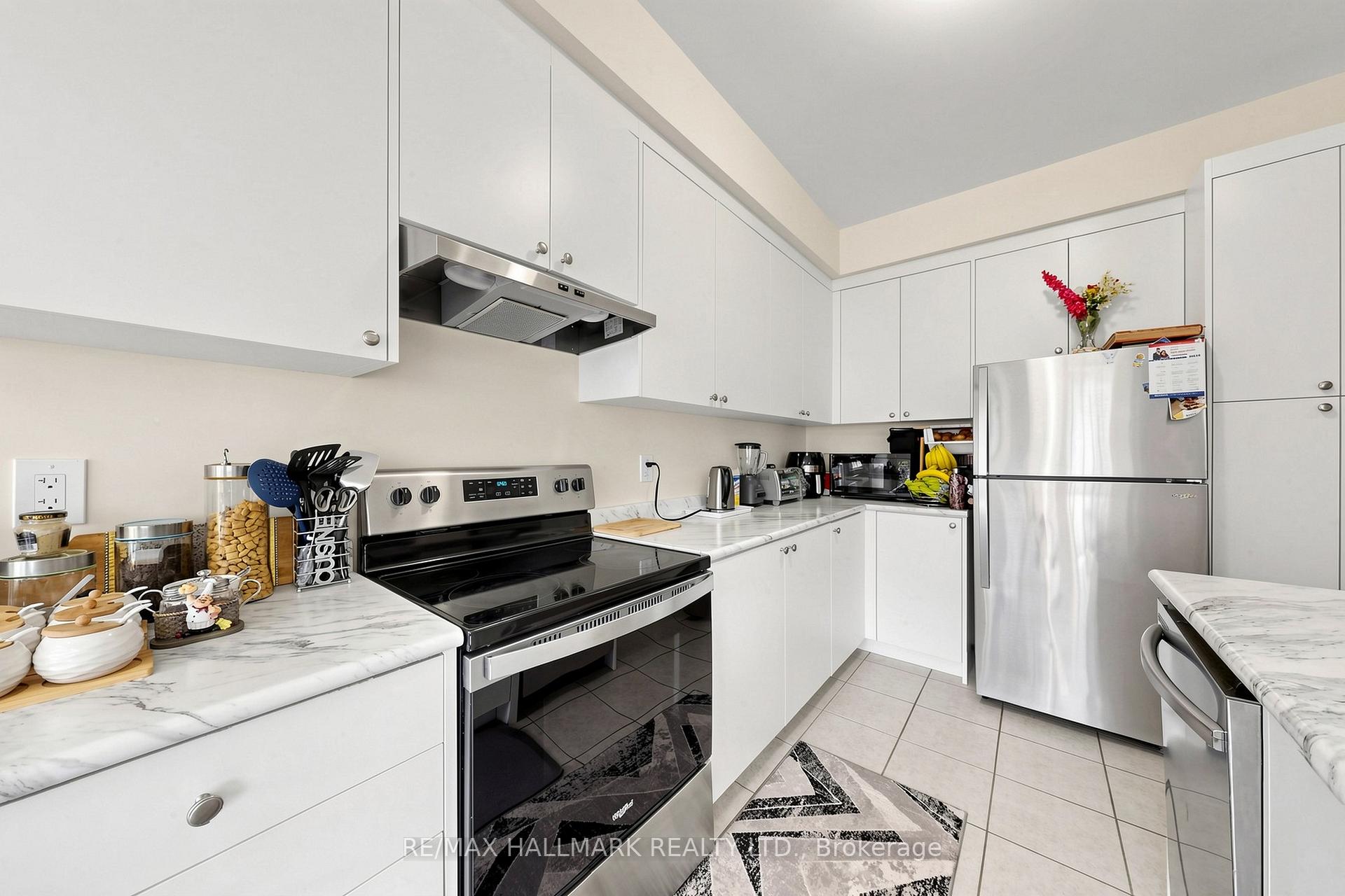 Photo 13 of 17 Closson Drive, Whitby, Rural Whitby — HOMEH