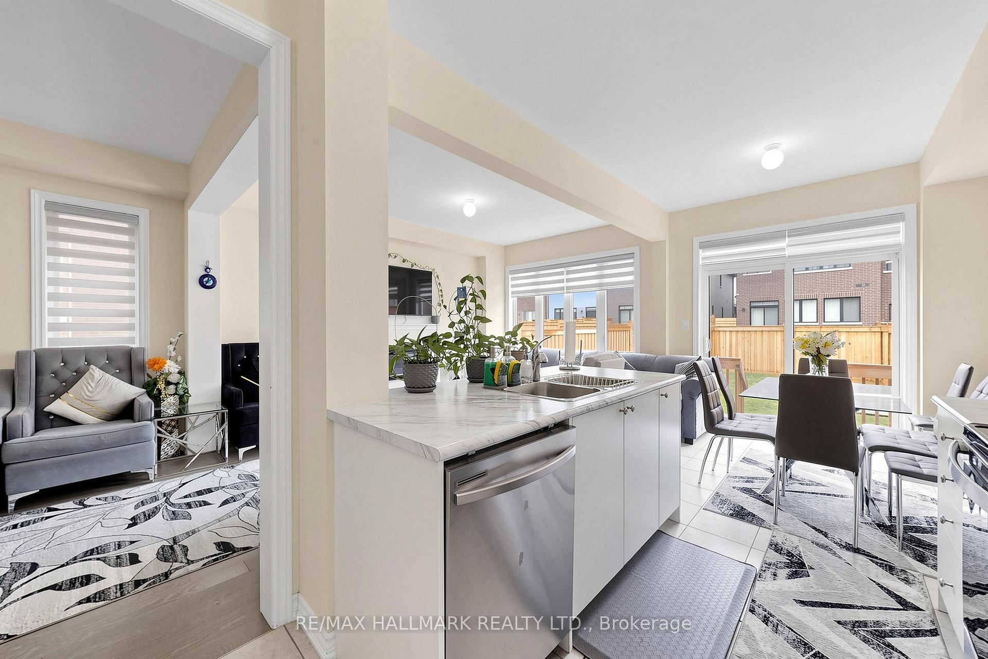 Photo 15 of 17 Closson Drive, Whitby, Rural Whitby — HOMEH