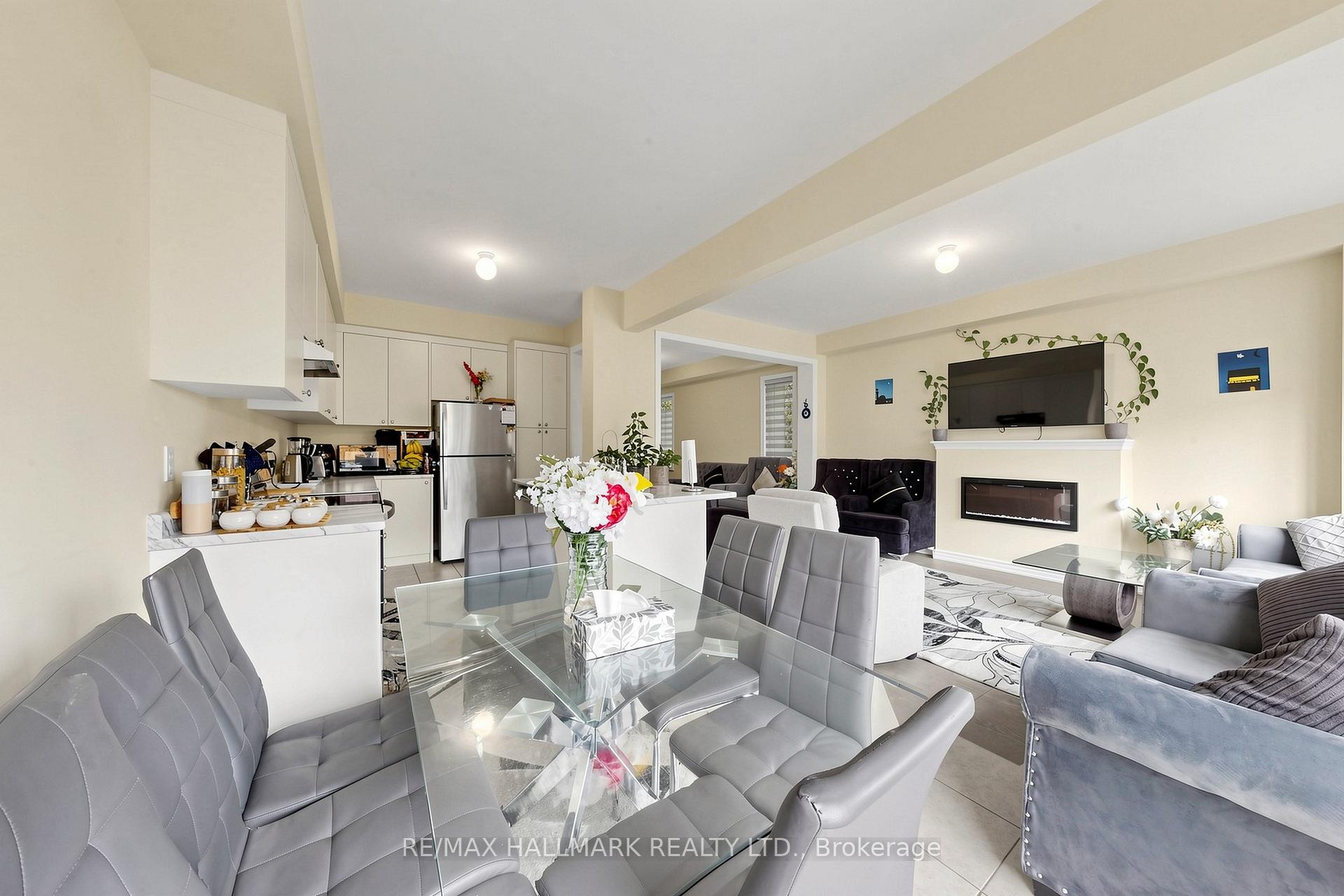 Photo 18 of 17 Closson Drive, Whitby, Rural Whitby — HOMEH