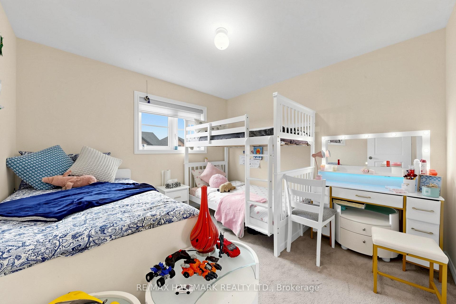Photo 30 of 17 Closson Drive, Whitby, Rural Whitby — HOMEH