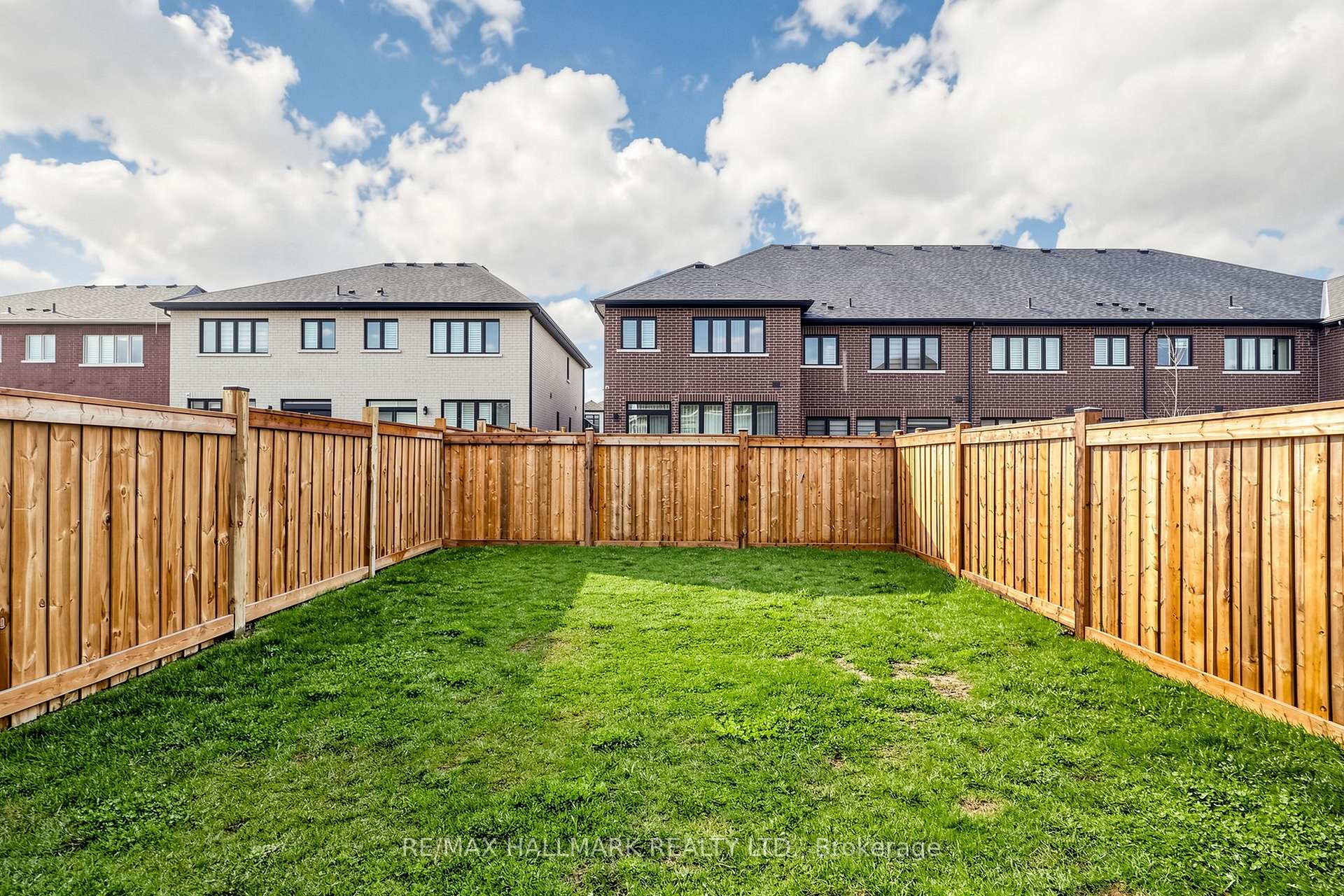 Photo 38 of 17 Closson Drive, Whitby, Rural Whitby — HOMEH