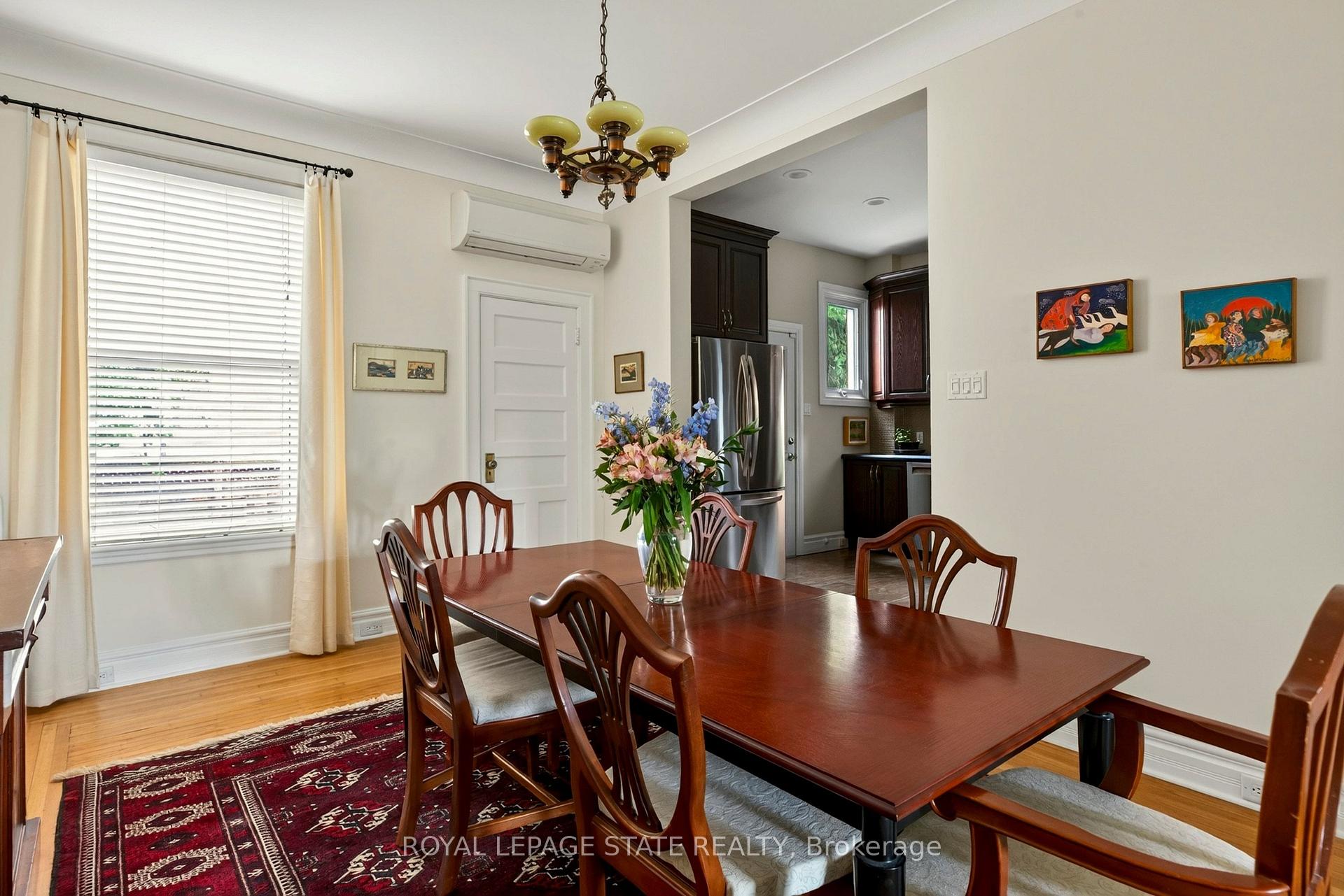 Photo 18 of 24 Fairleigh Crescent, Hamilton, St. Clair — HOMEH