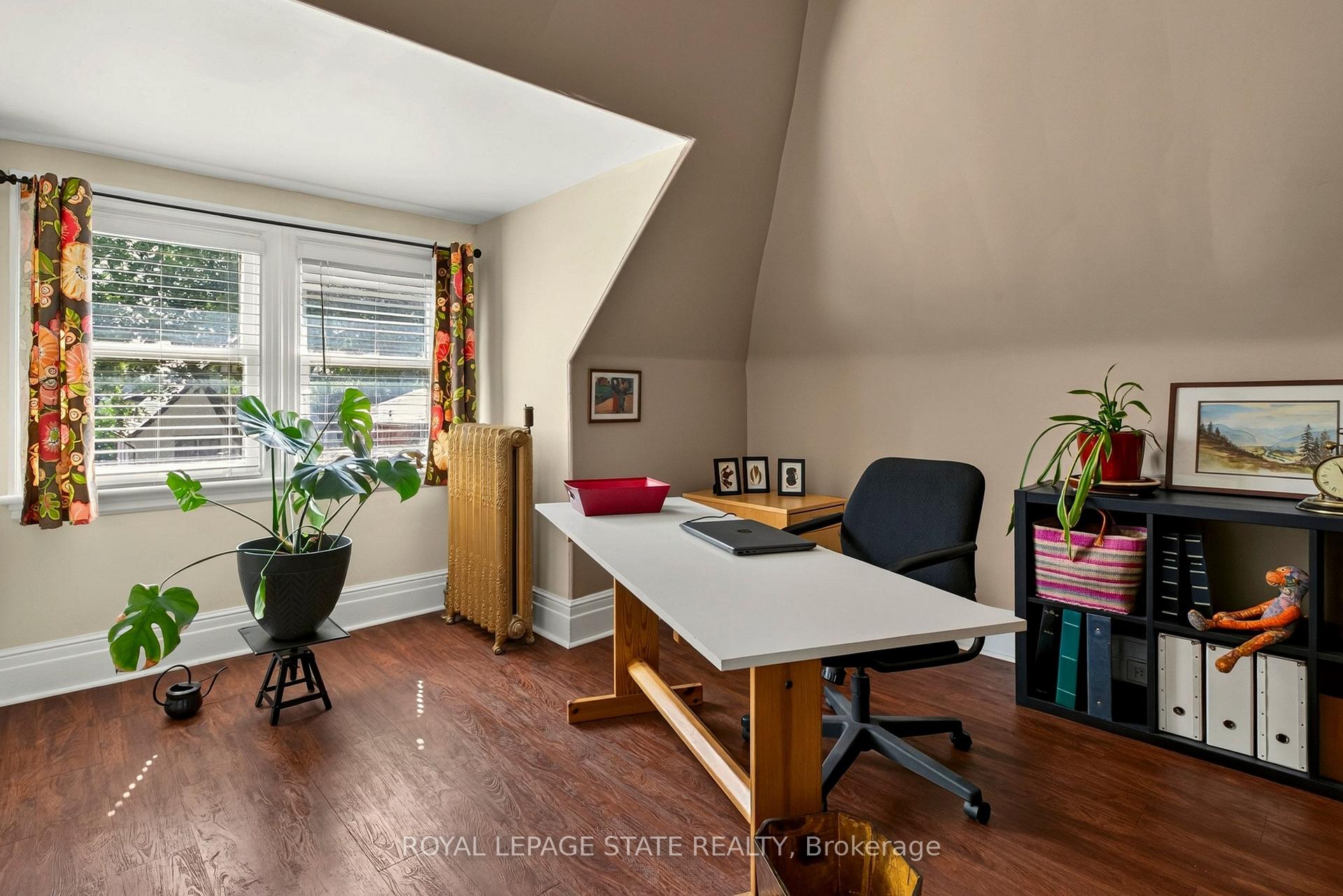 Photo 37 of 24 Fairleigh Crescent, Hamilton, St. Clair — HOMEH