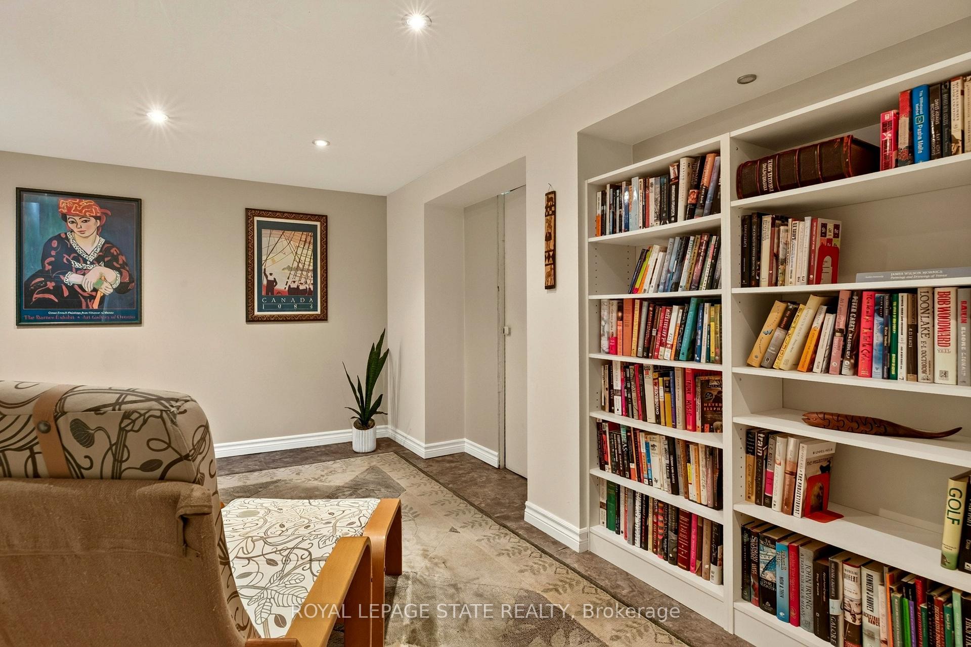 Photo 45 of 24 Fairleigh Crescent, Hamilton, St. Clair — HOMEH