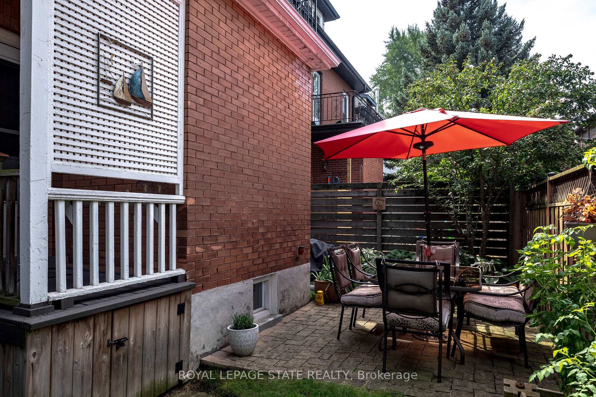 Photo 49 of 24 Fairleigh Crescent, Hamilton, St. Clair — HOMEH