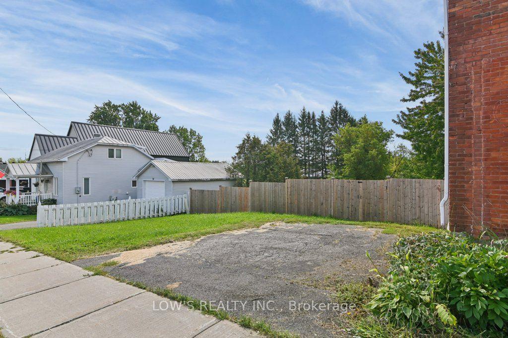 Photo 3 of 218 Main Street E, Champlain, Vankleek Hill — HOMEH