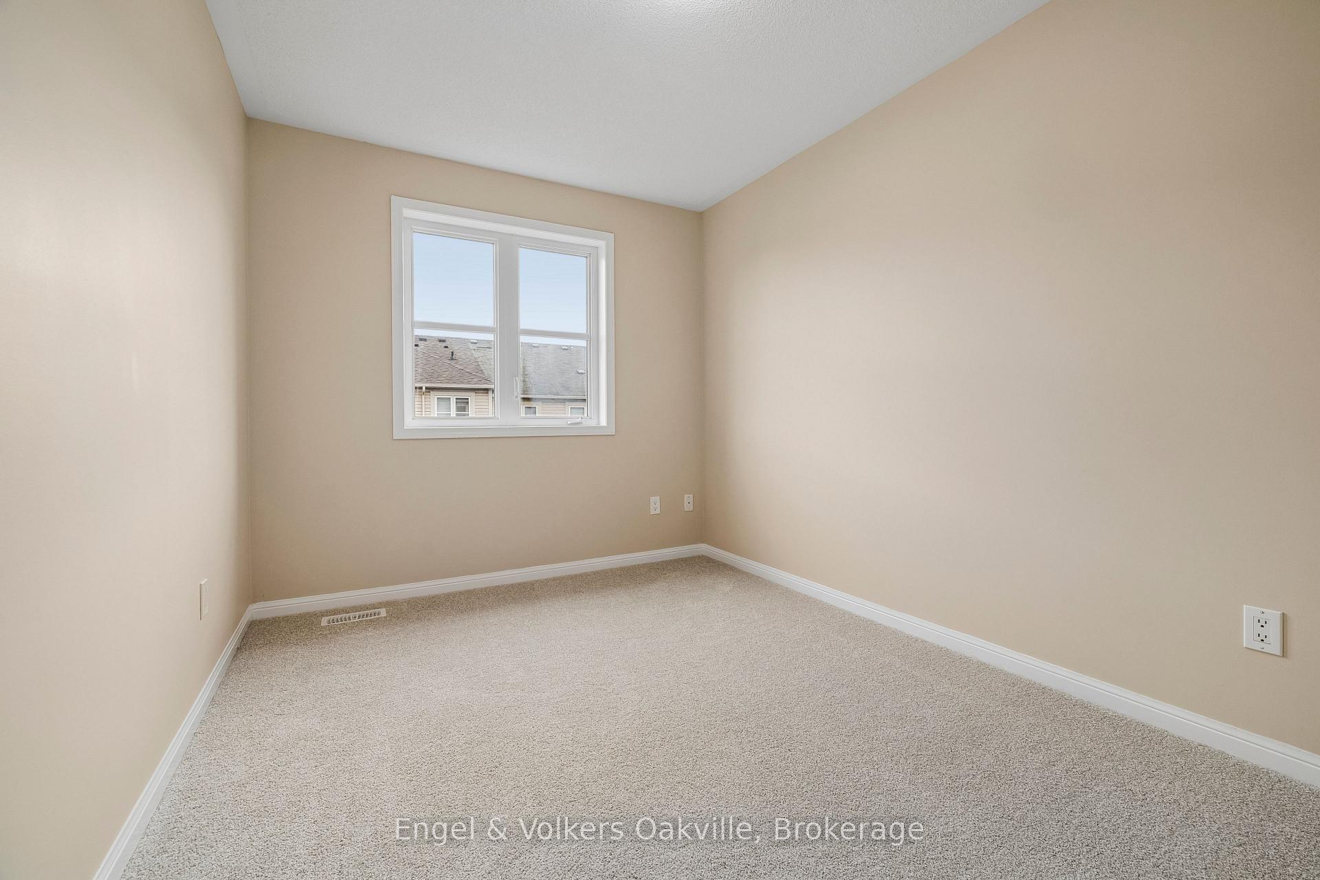 Photo 34 of 2408 Coho Way, Oakville, Westmount — HOMEH