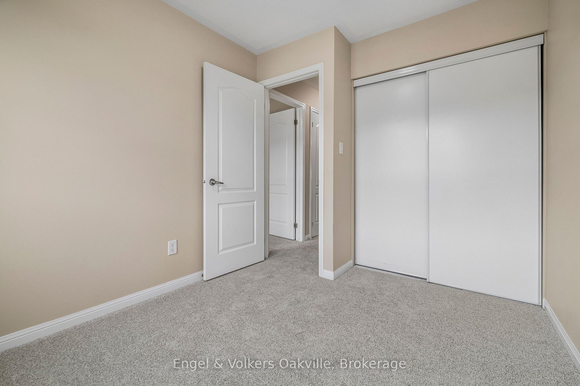 Photo 40 of 2408 Coho Way, Oakville, Westmount — HOMEH