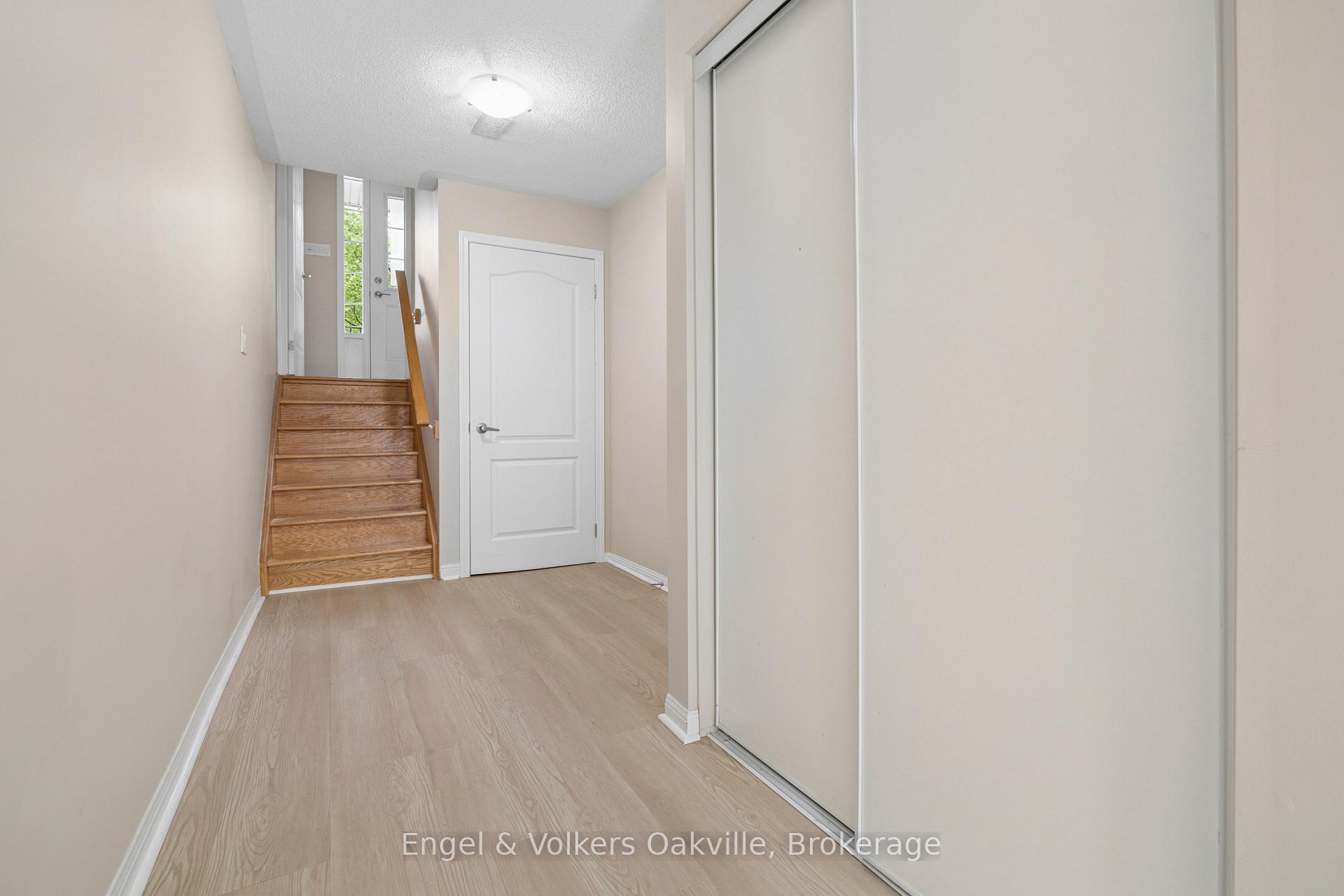 Photo 43 of 2408 Coho Way, Oakville, Westmount — HOMEH